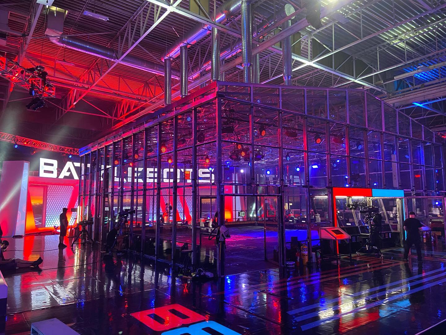 The 2020 Battlebots arena : r/battlebots