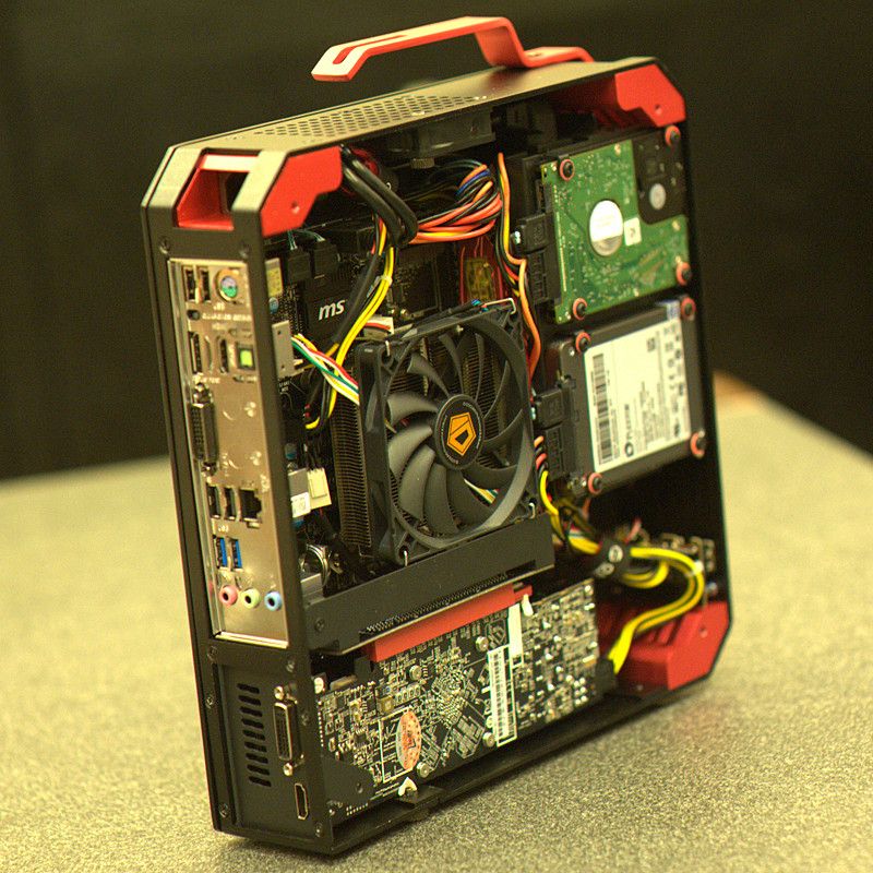 Portable Slim SFF Mini PC Build With Handle r/pcmasterrace