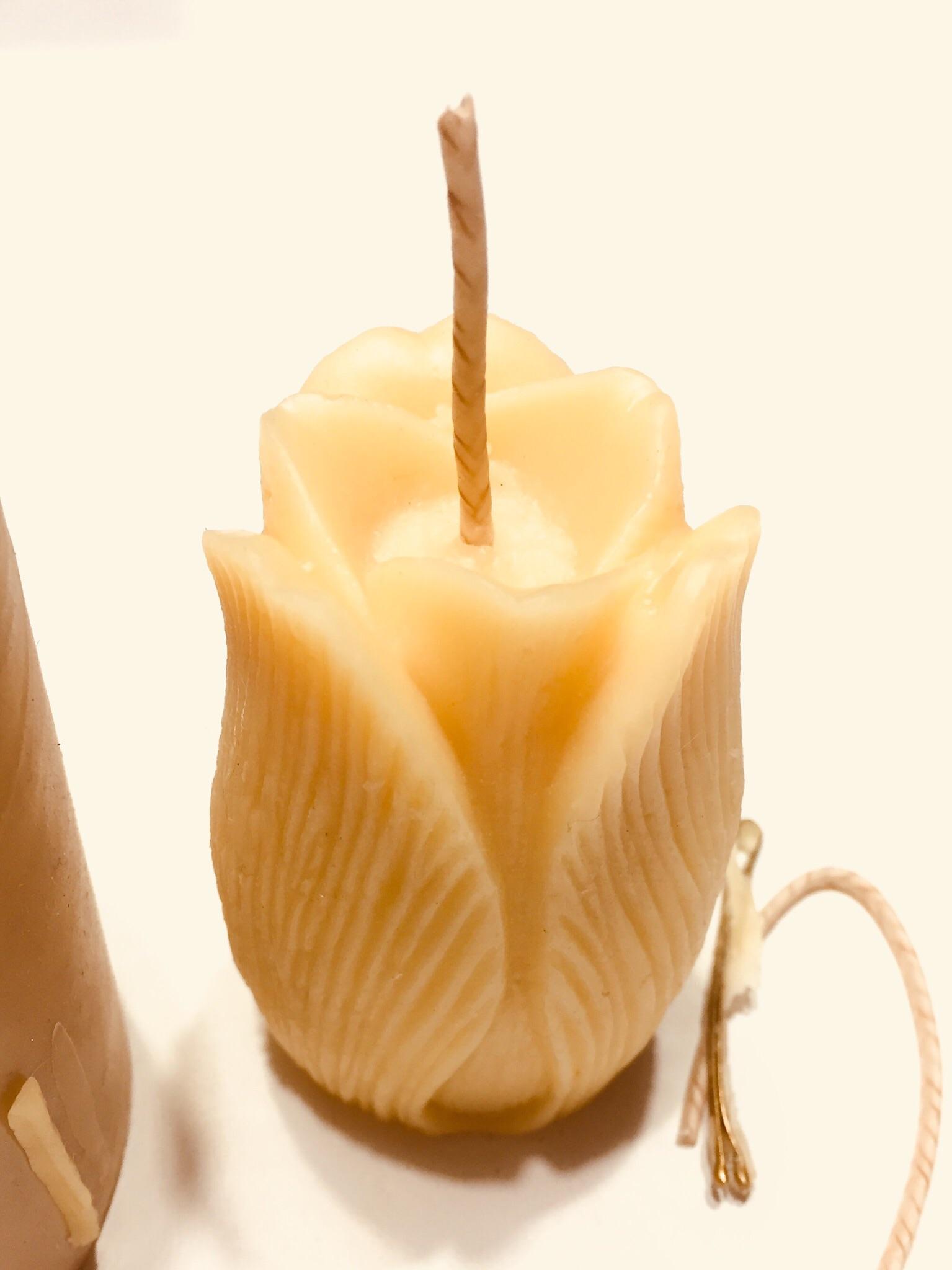 Homemade beeswax candle r/Beekeeping