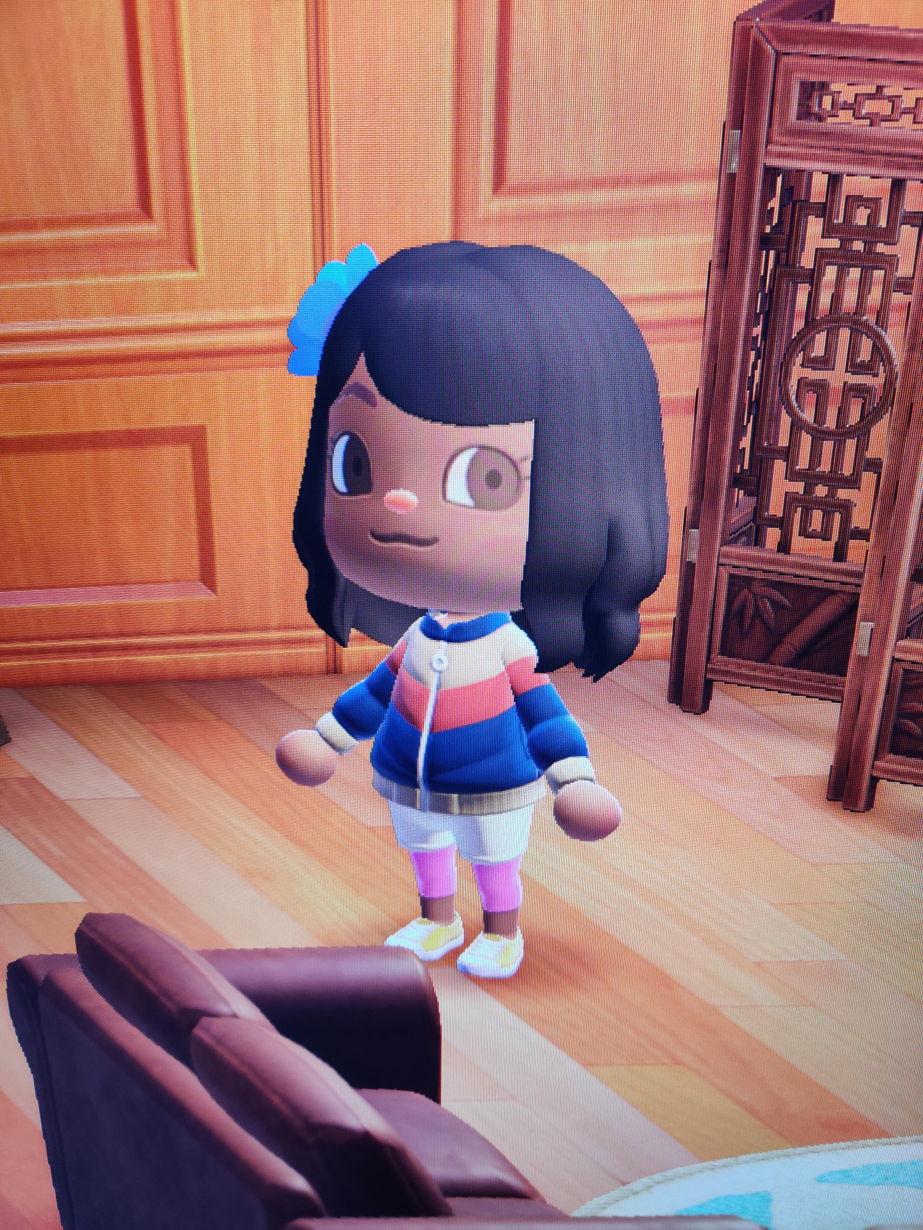 Can someone help me? Trying to wear my leggings but it doesn't let me