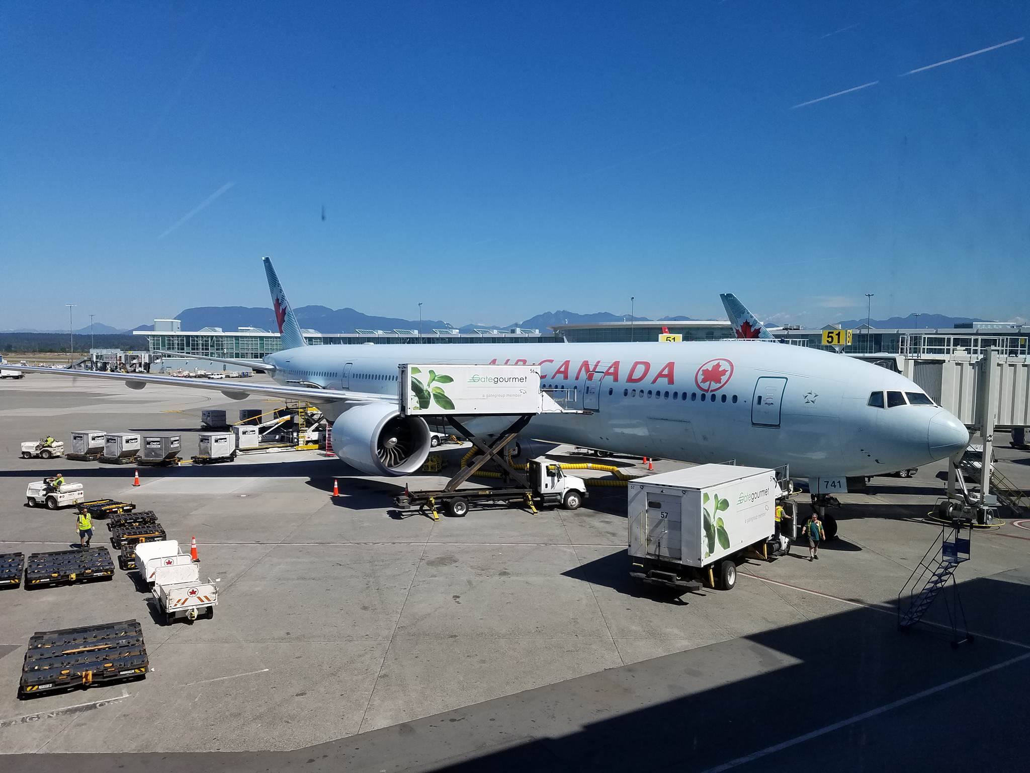 Air Canada 773 at YVR aviation