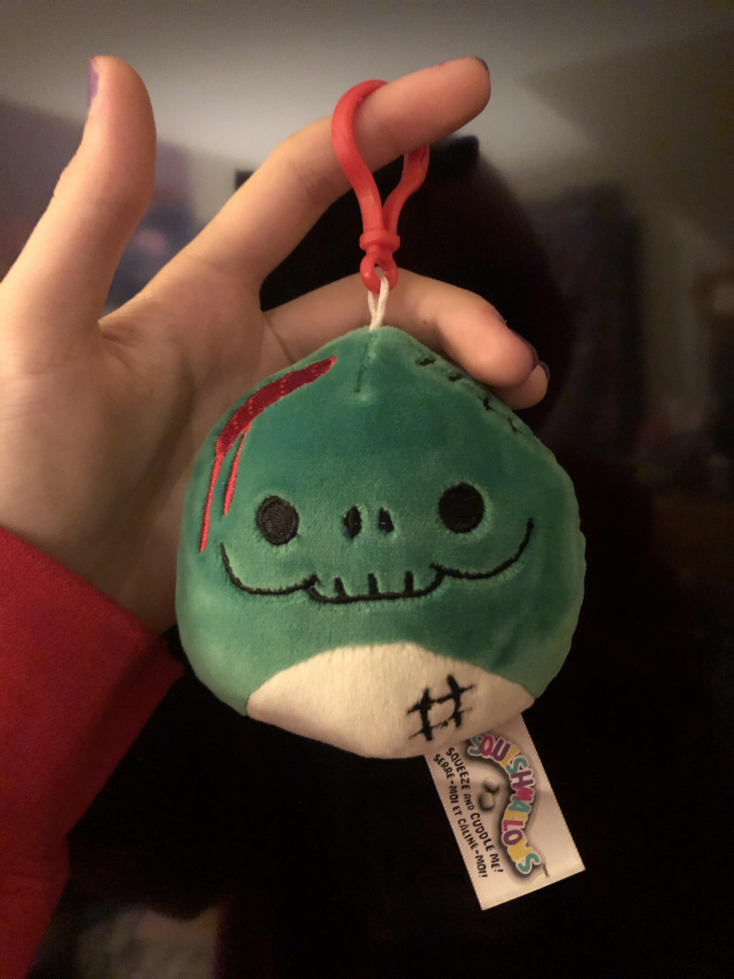 does anyone have info on zachary’s value? cant find him in clip version