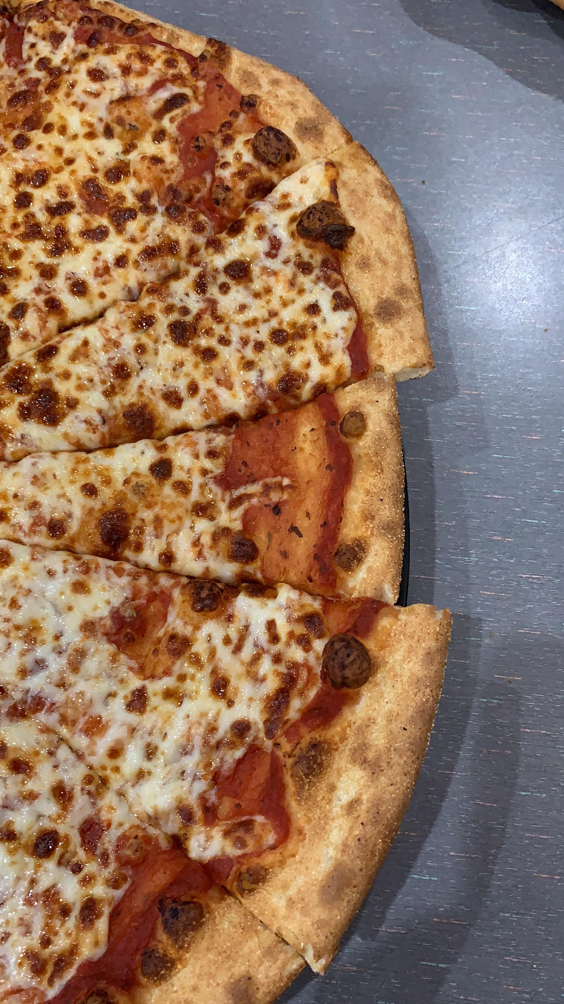 I tried the pizza at Chuck E. Cheese’s. r/ShaneDawson