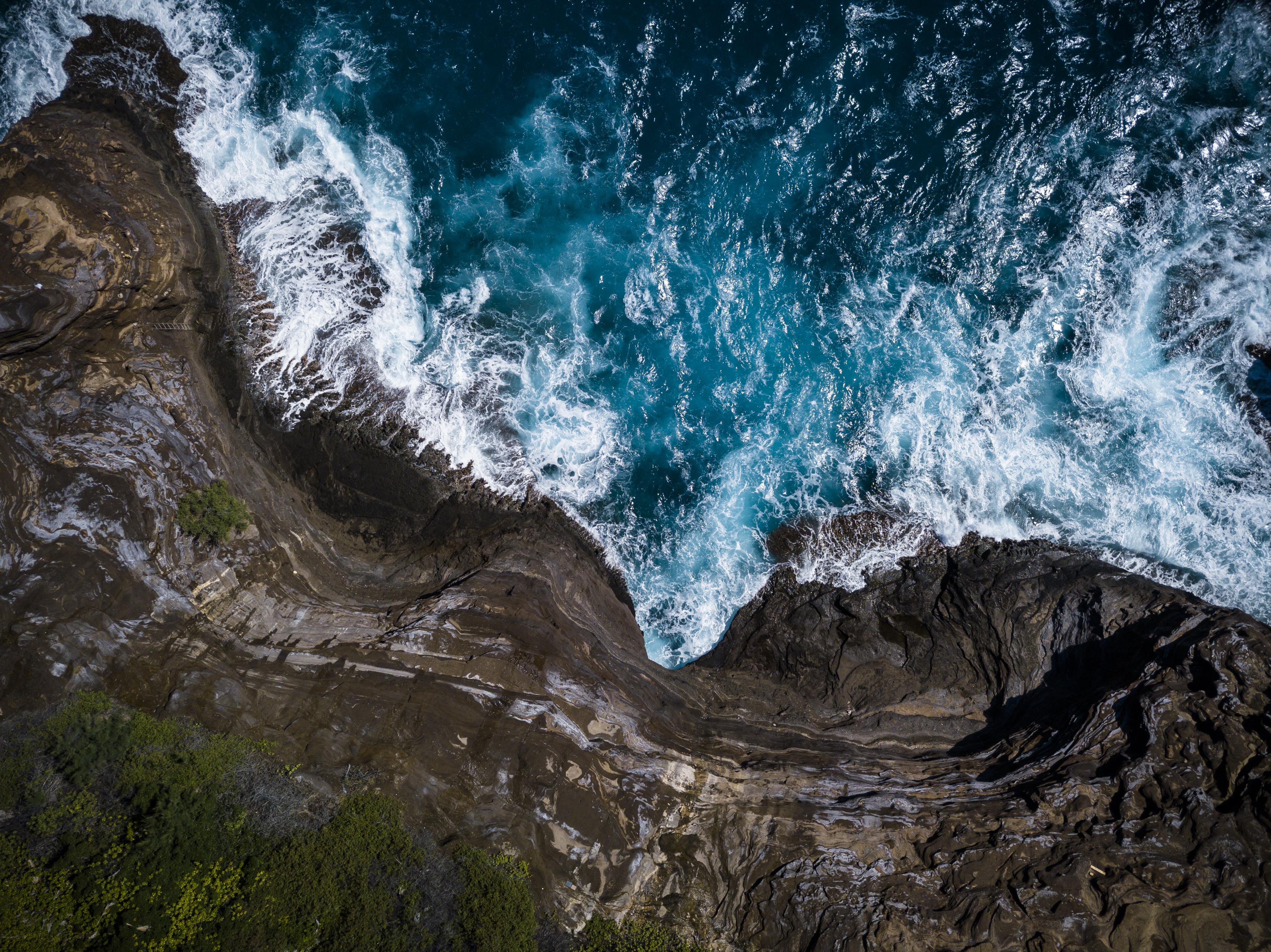 Salty Rocks, Oahu, Hawaii. [OC] [3992x2992] r/EarthPorn