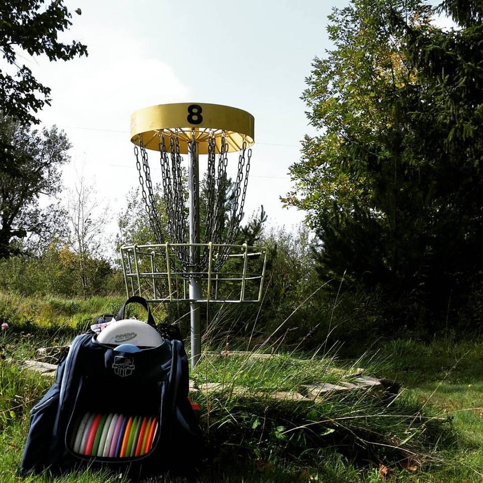 Picture of the basket on the longest hole in the world. Highbridge
