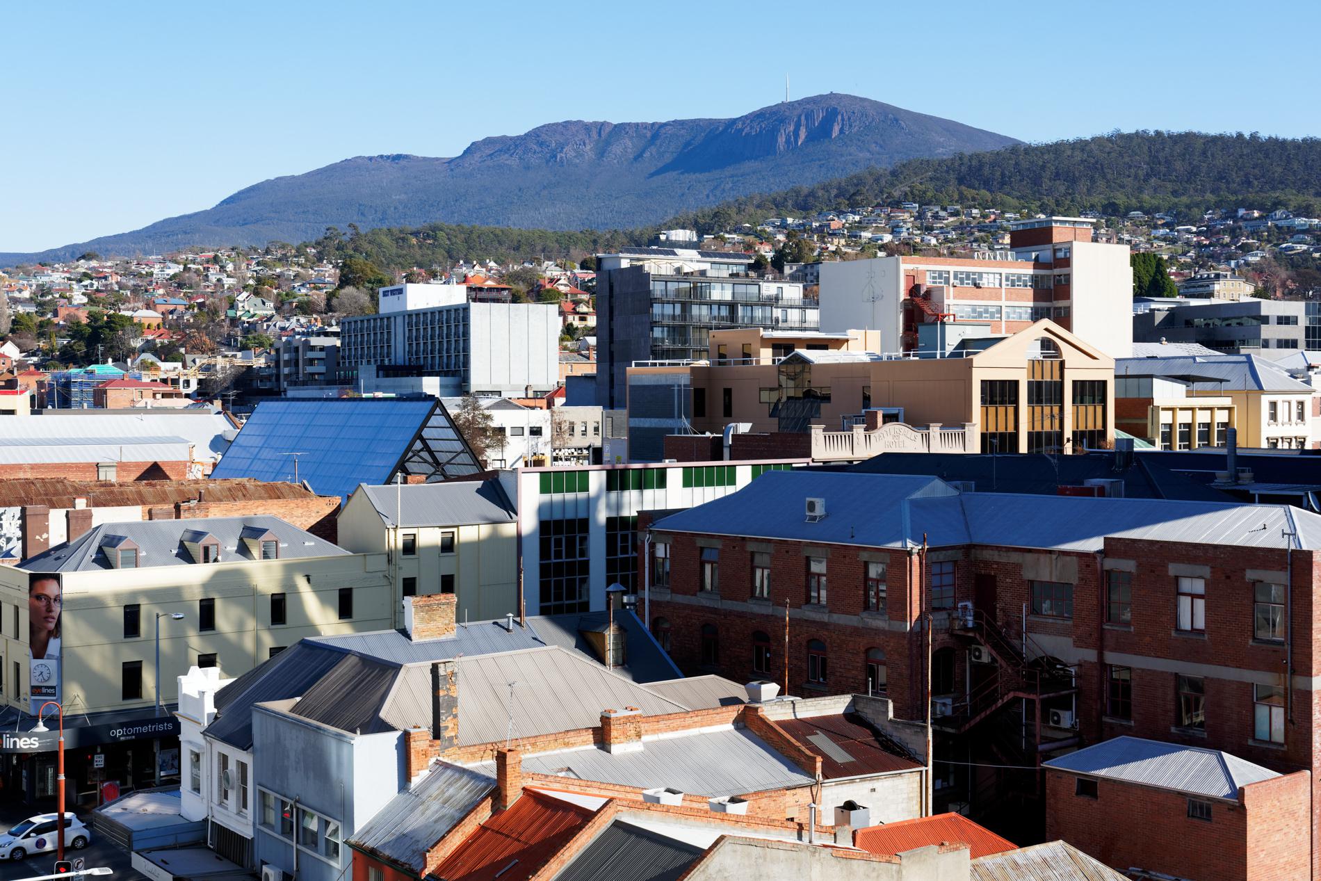 Hobart Australia, looks a bit like Cape Town? r/capetown