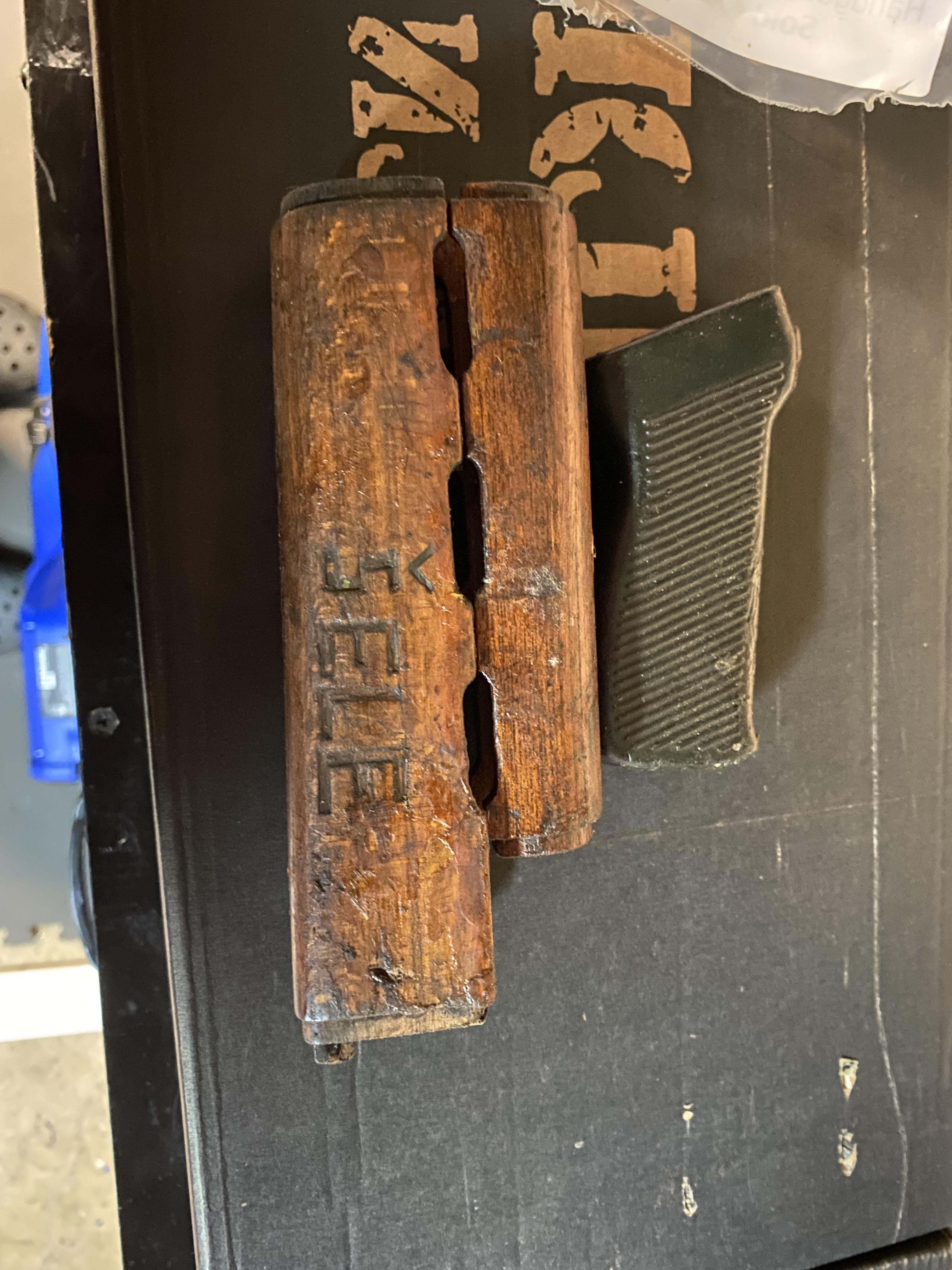 Any Idea what this trench art means? r/ak47