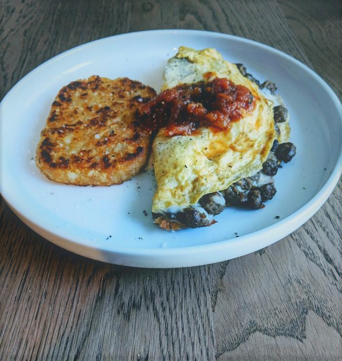Turkey Sausage Omelette & Hashbrown for 290 Calories r/1200isplenty