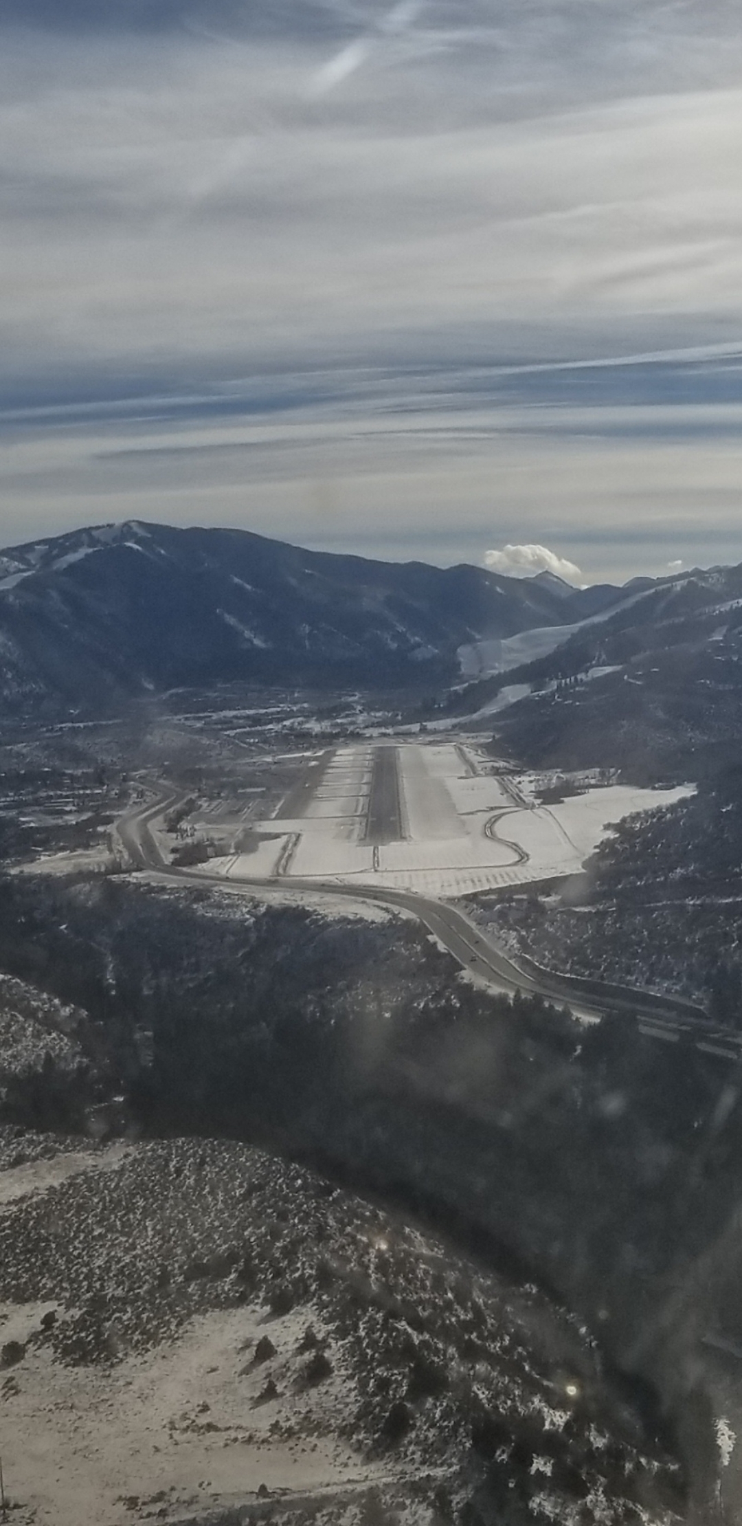 Aspen Airport Colorado USA [4032×3024] [OC] r/AerialPorn