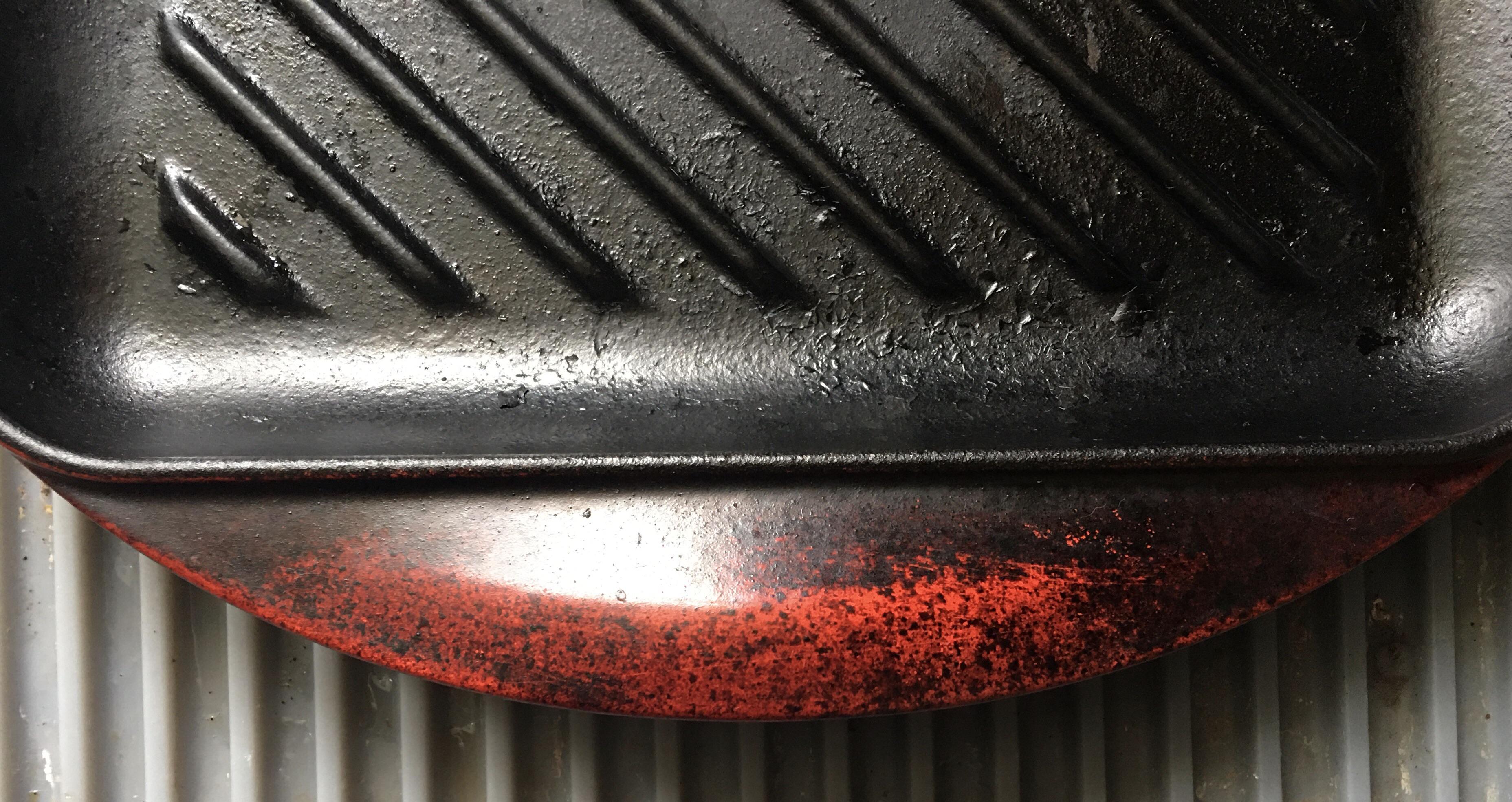 How do you remove smoke stains from enameled cast iron? r/castiron