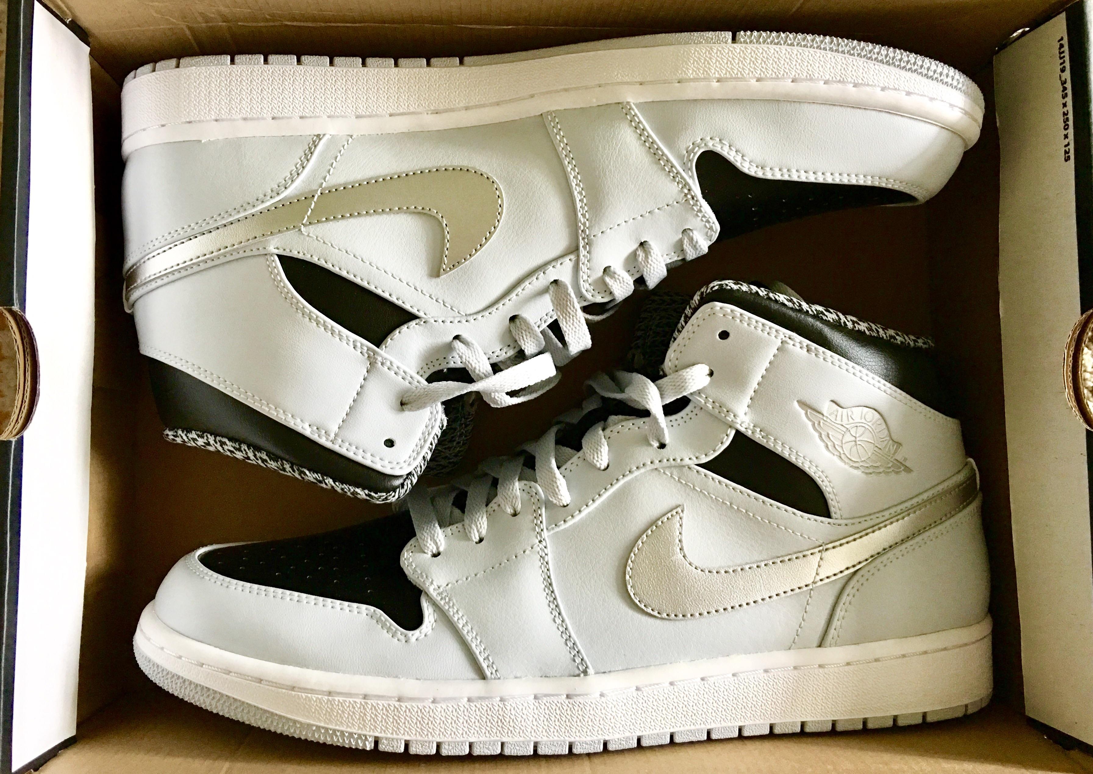 [Pickup] My very first pair of Jordans. Air Jordan 1 Mid. Platinum
