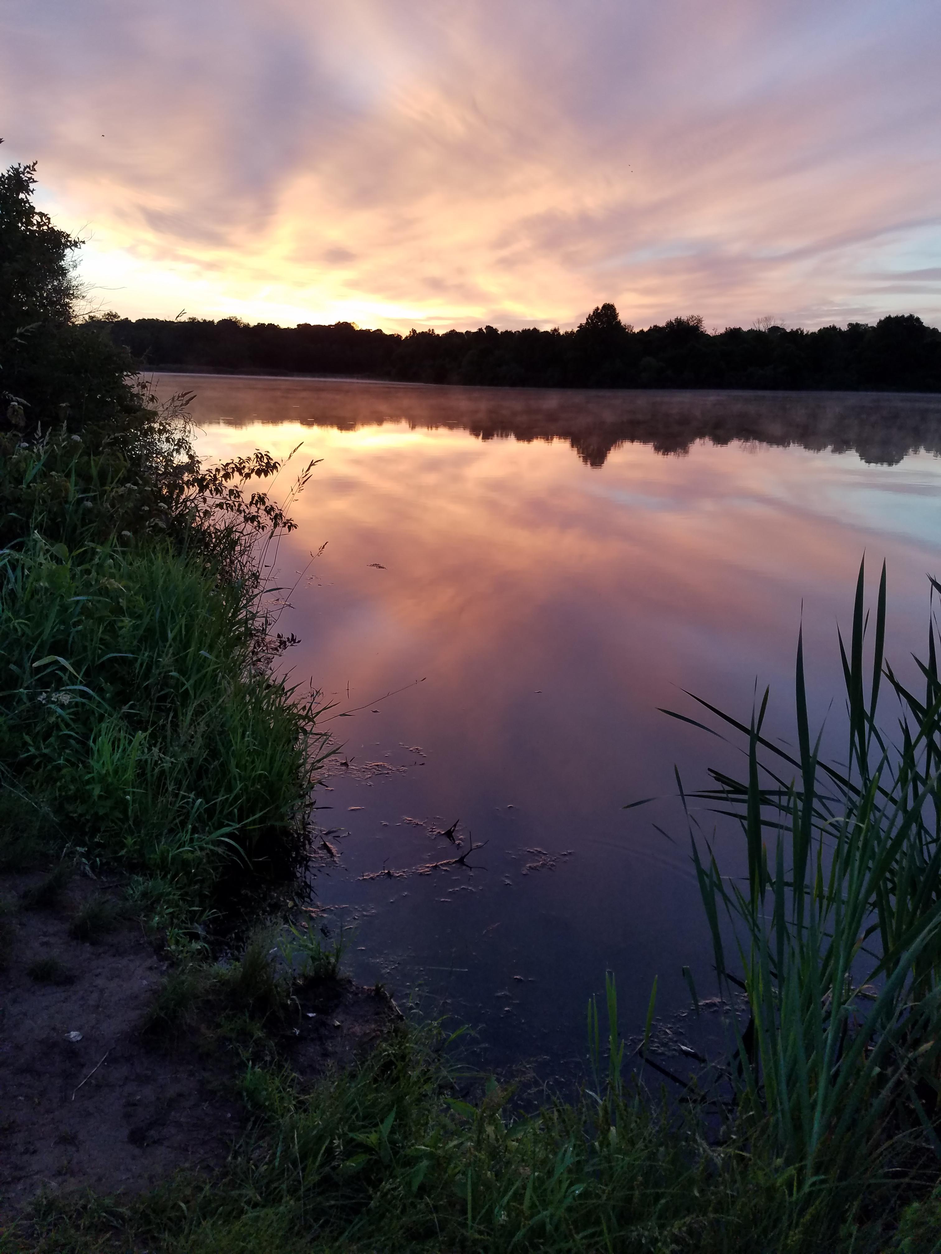 Rosedale Lake this morning in Hopewell r/newjersey