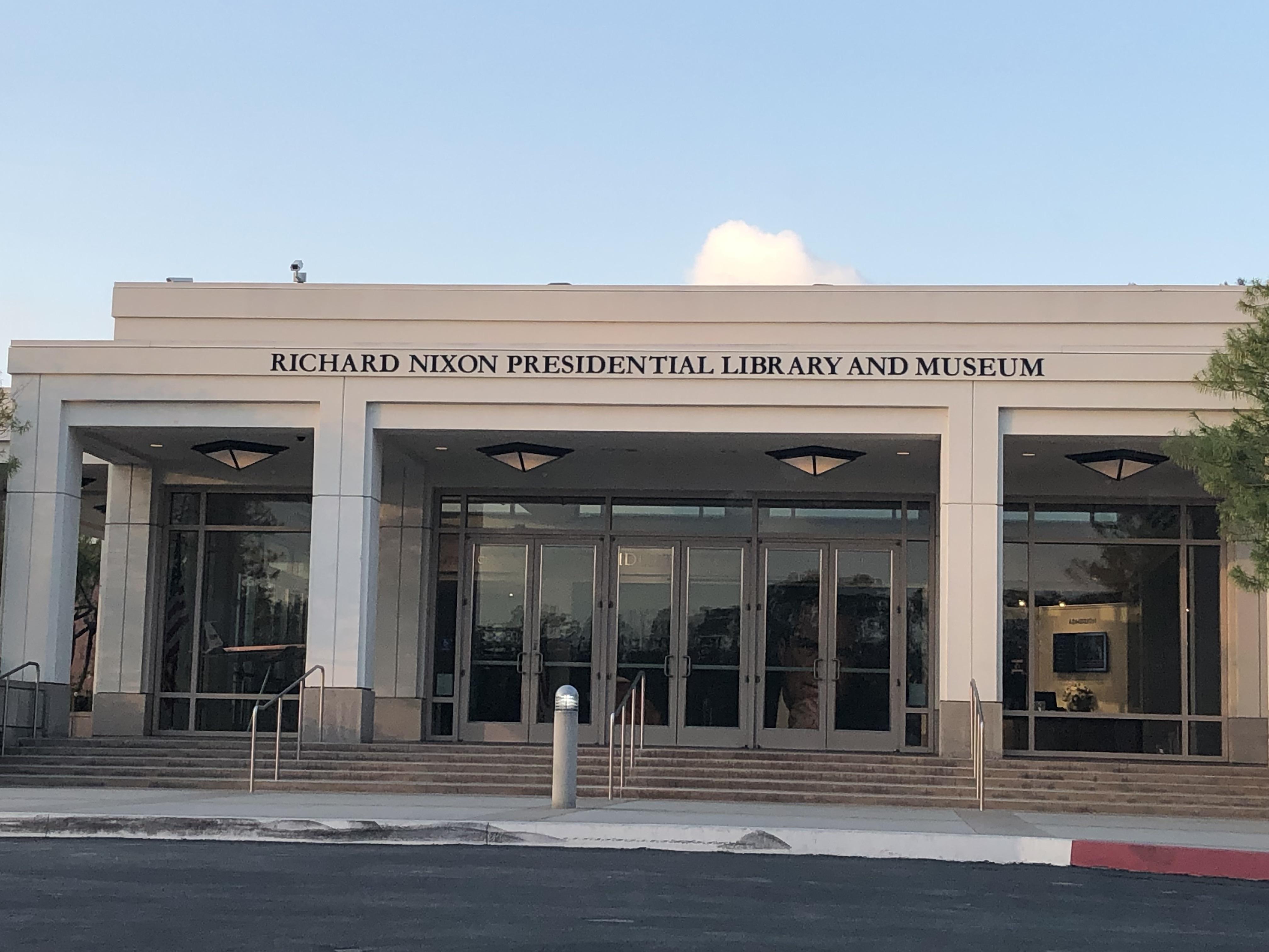 There is no discount art gallery across the street r/BoJackHorseman