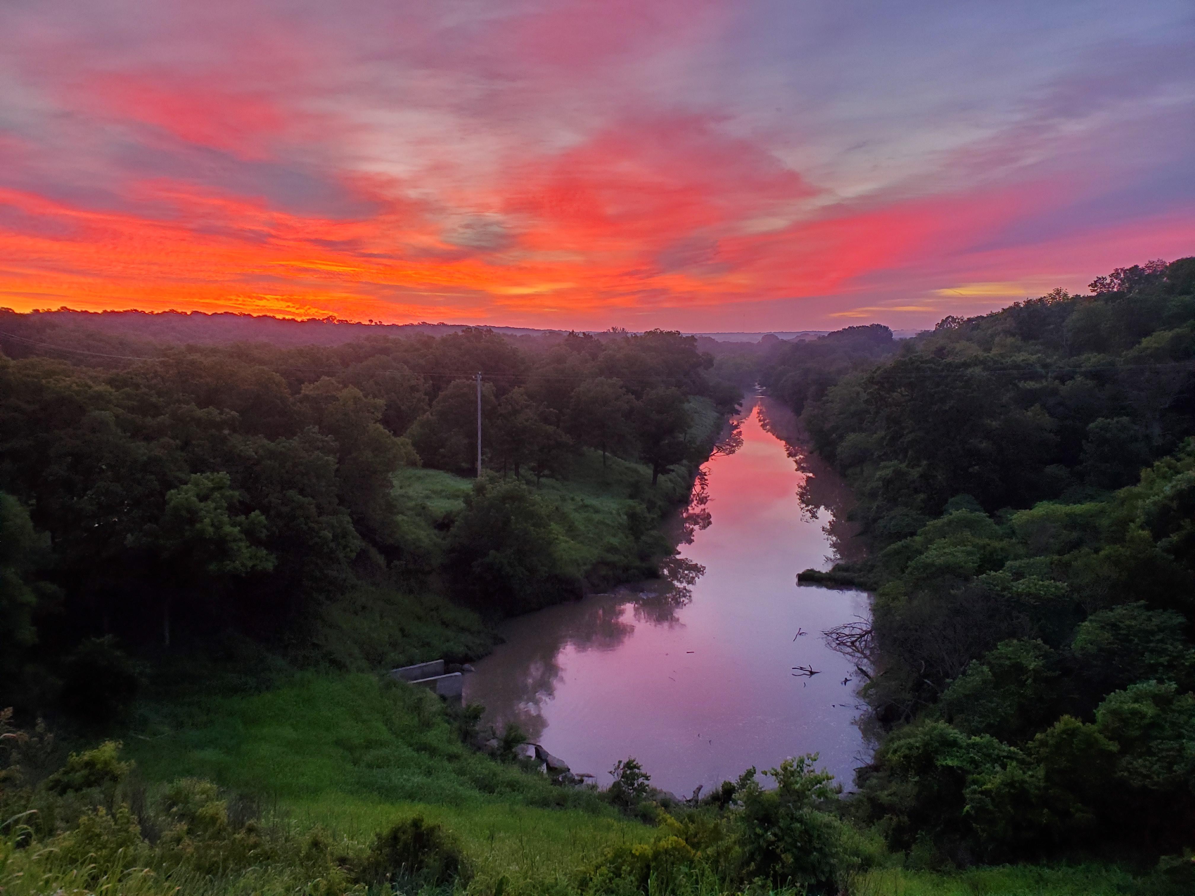 Bluestem Lake Sunrise Osage County Oklahoma [OC] r/SkyPorn