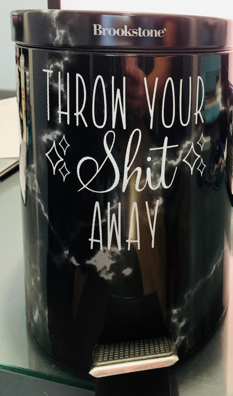 Trash can 😁 r/CricutButCrass