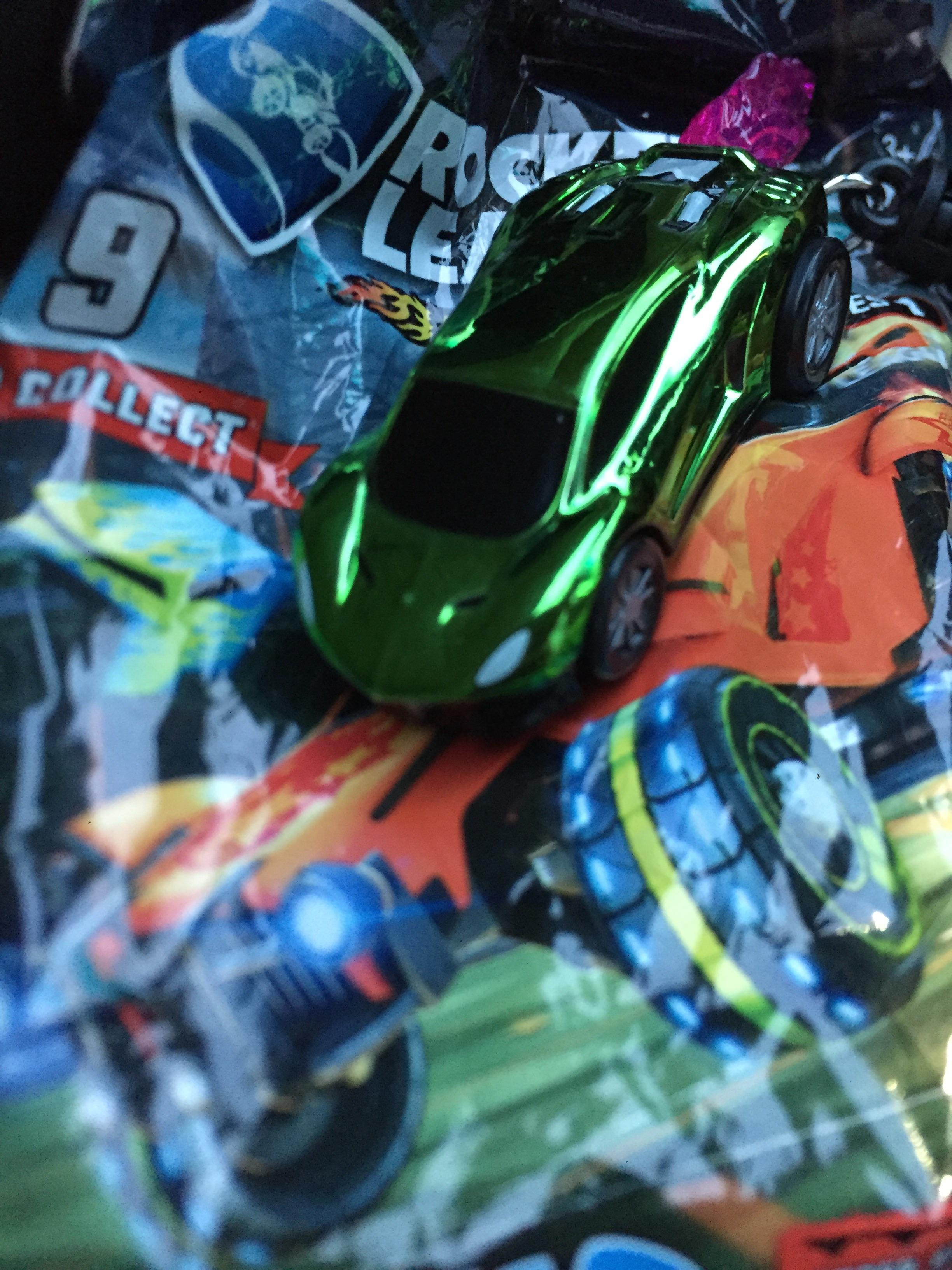 If anyone’s curious, this is the super rare car in the blind bag. (Z