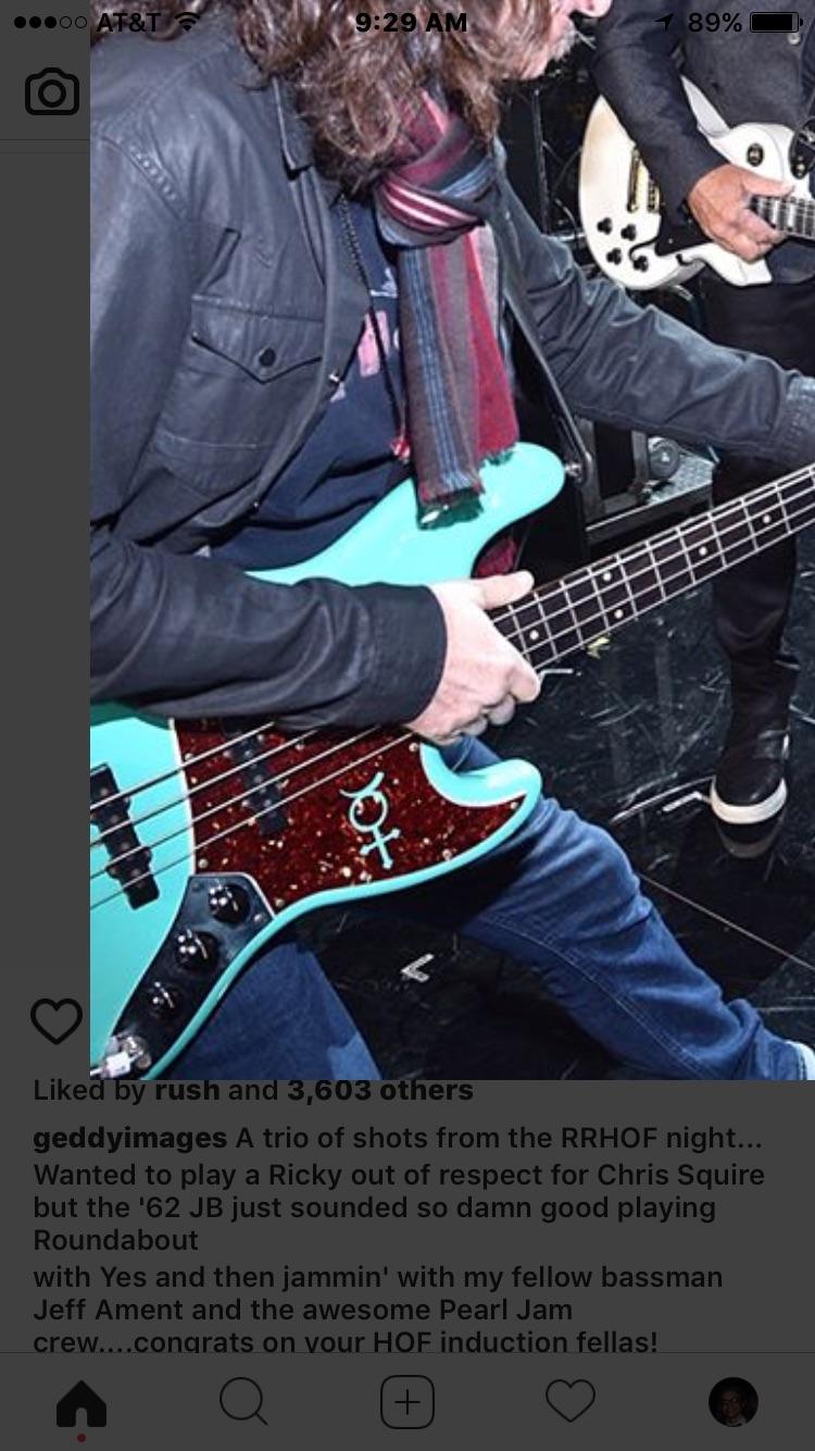 What does this symbol mean on his bass? r/Whatisthis