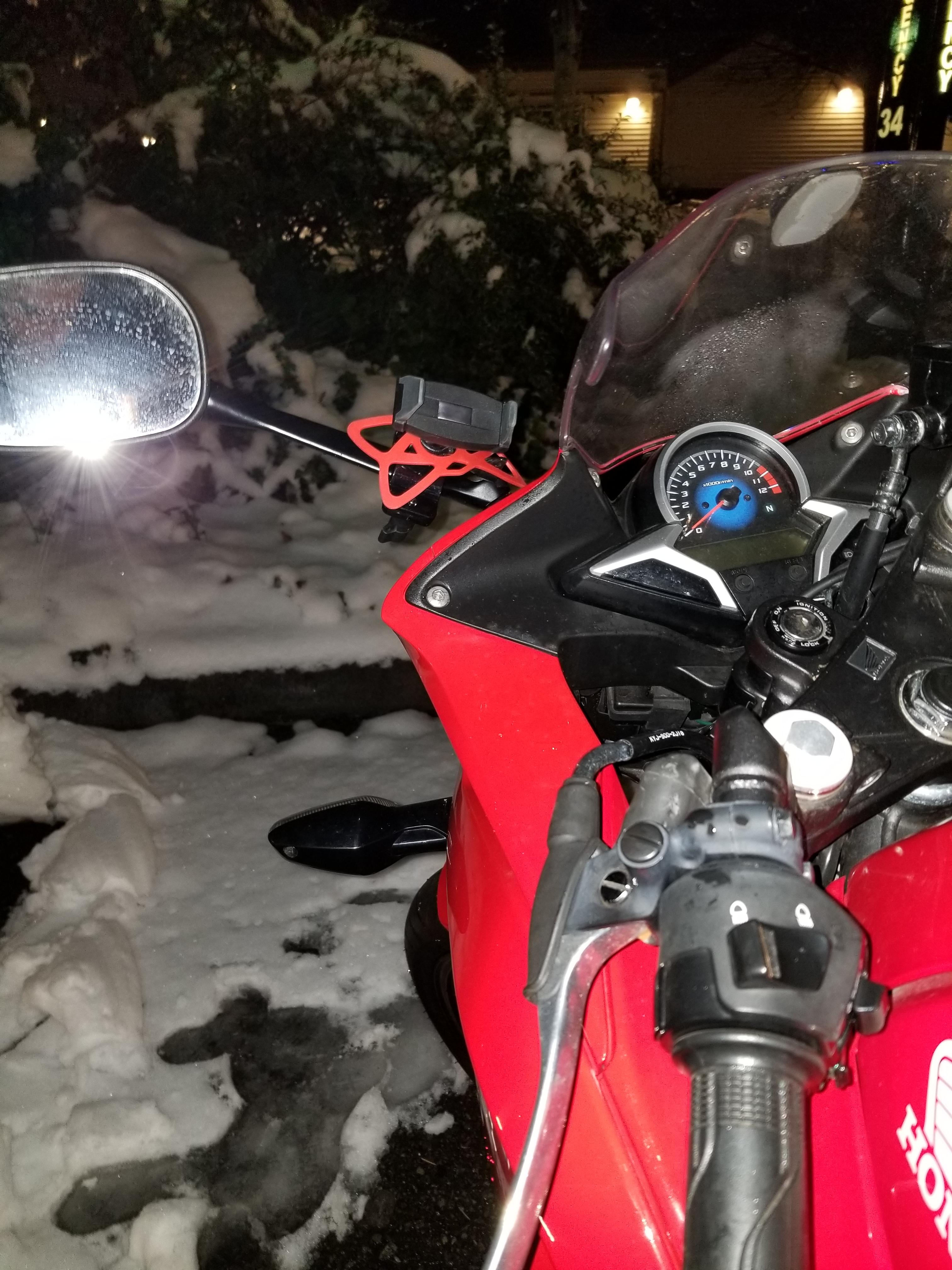 Motorcycle experts of Reddit, can I trust a phone mount like this? r