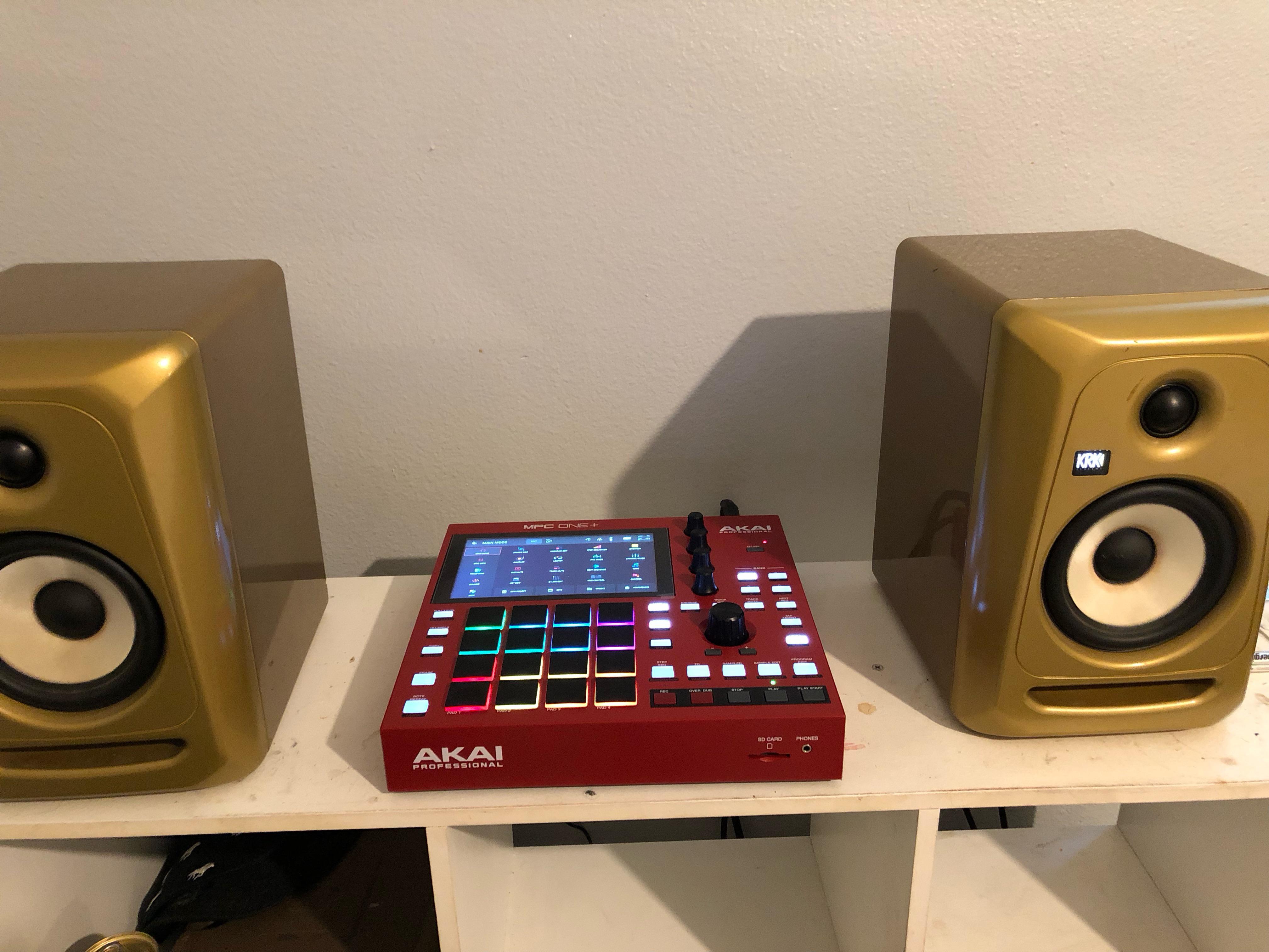 Just got mpc one plus : r/mpcusers