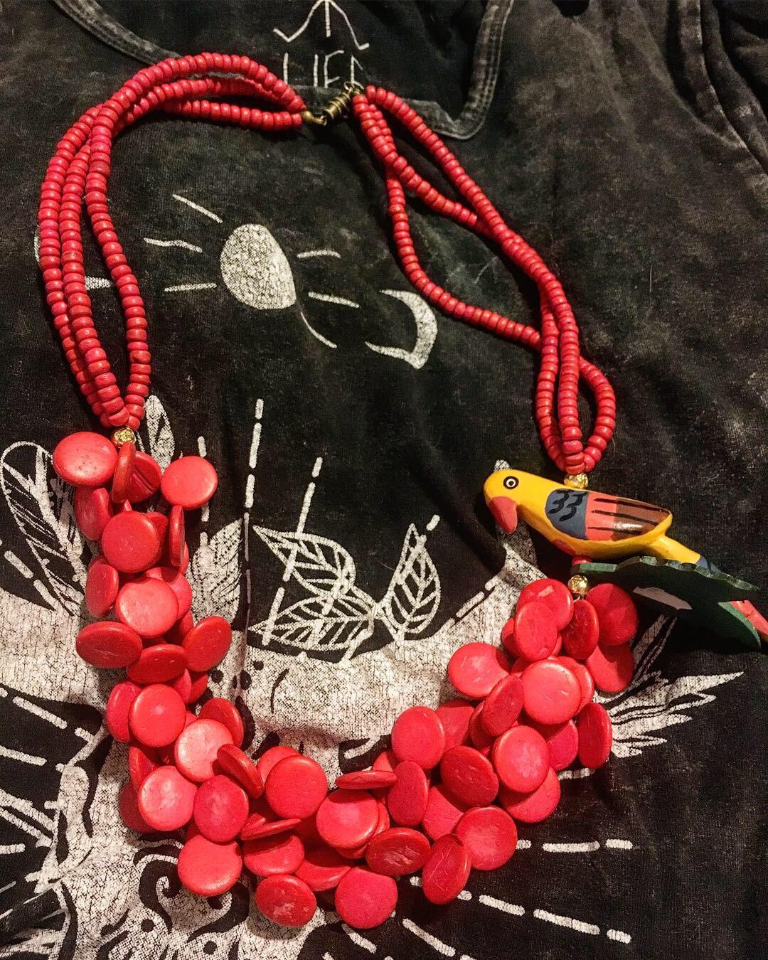 I am so obsessed with this necklace I found! r/ThriftStoreHauls