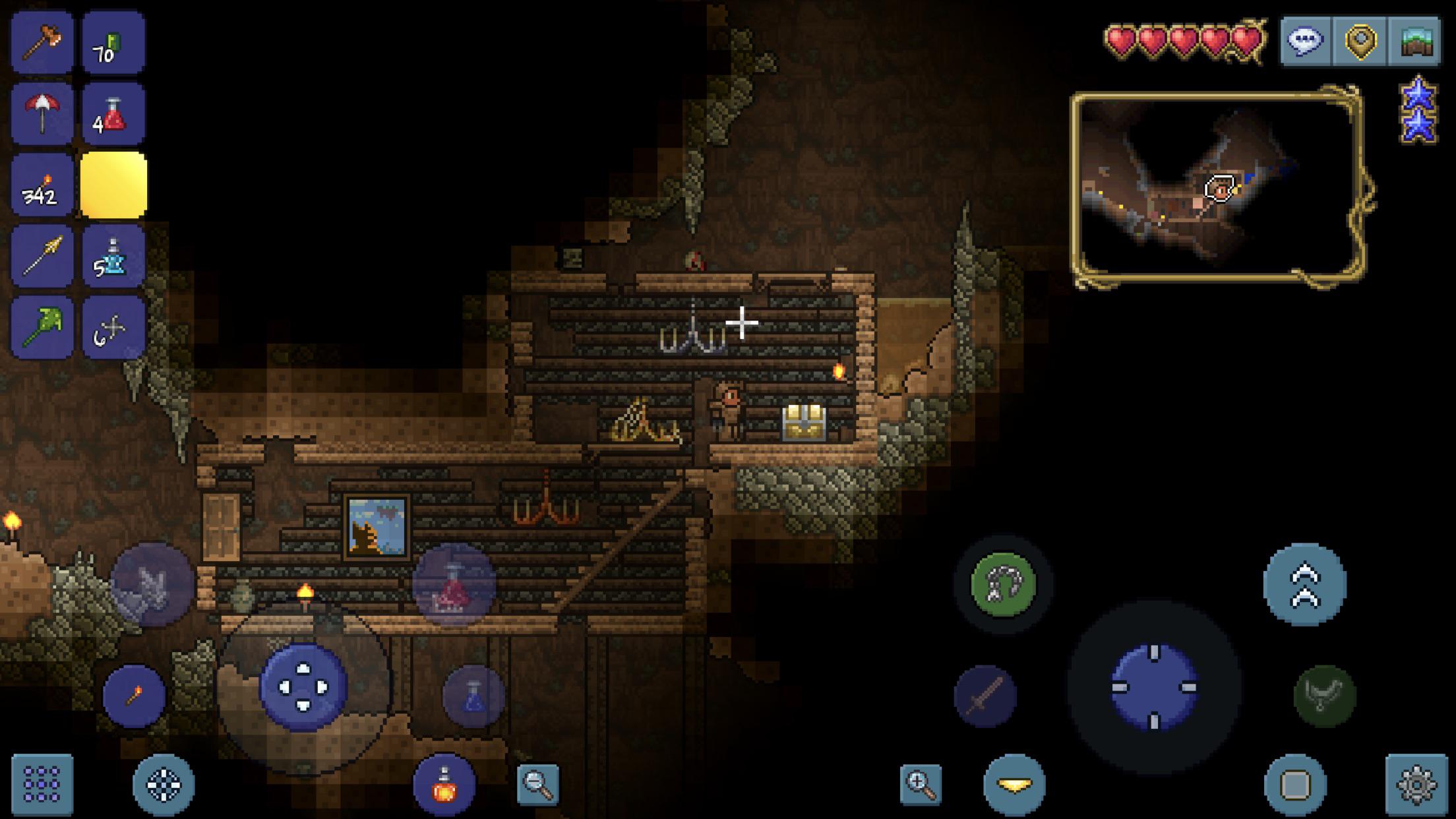 Got my first golden chest I’m really liking this game r/Terraria
