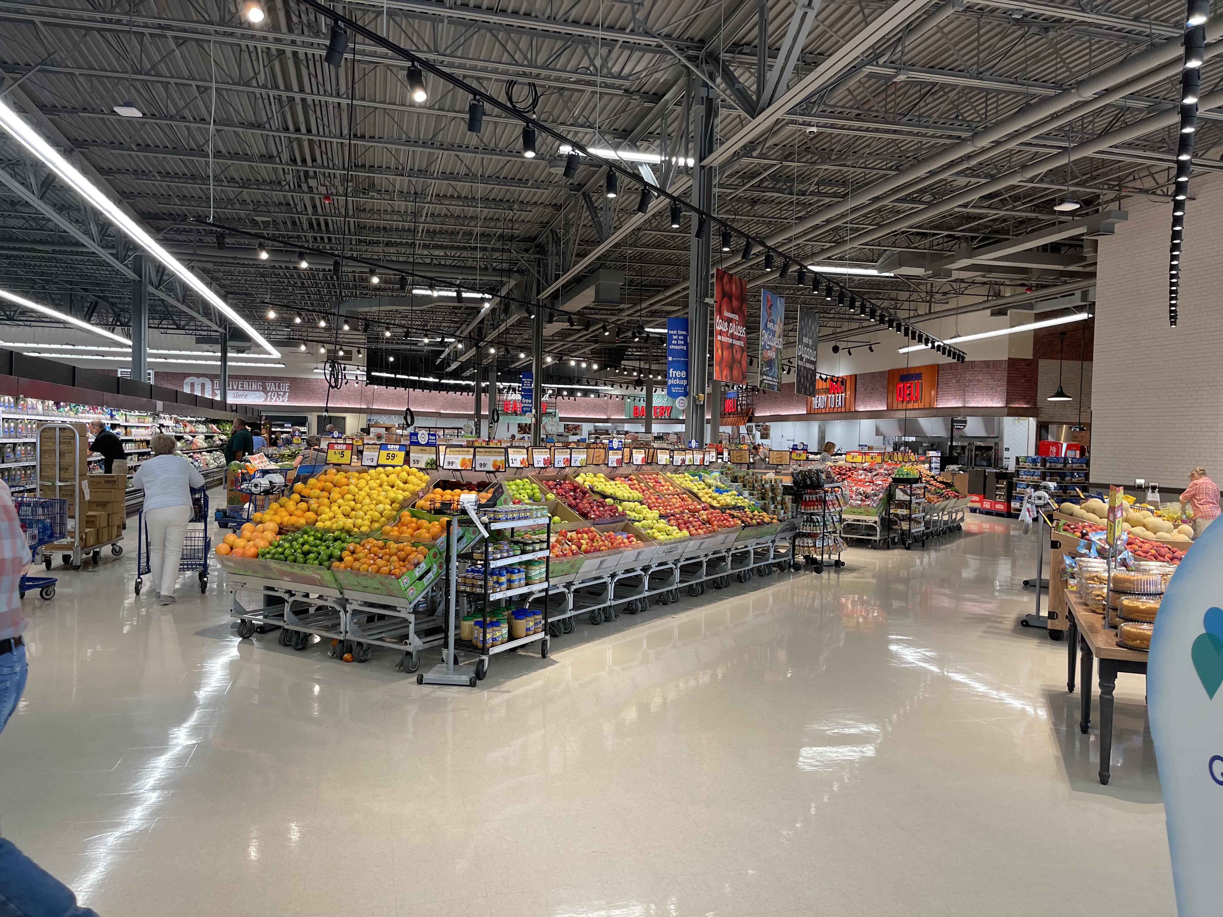 These photos, taken in 1966, show the Kroger location at Dover Center