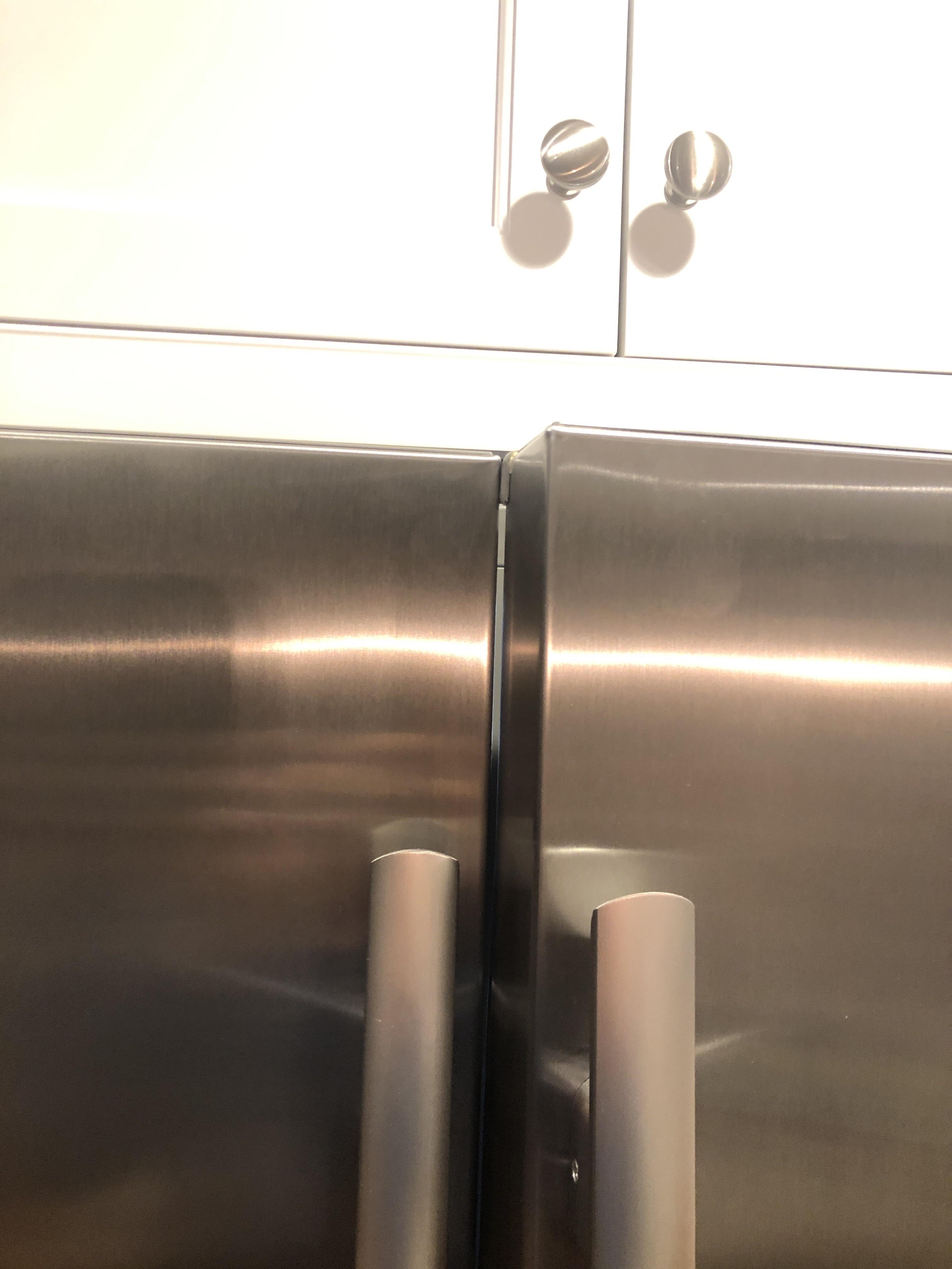 Jenn Air jsc24c8eam00 SxS top of doors are rubbing and barely close