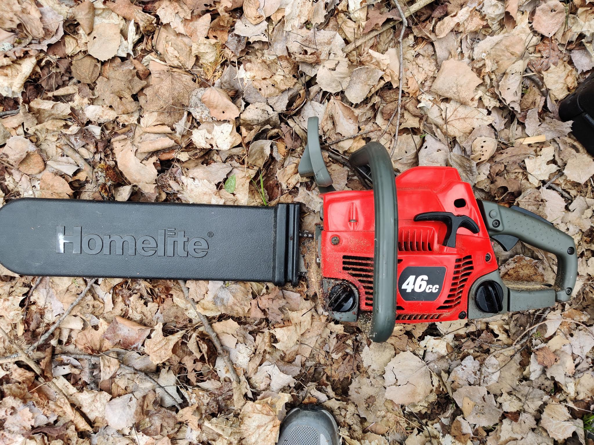 Chainsaw is overheating (smoke coming from engine). I emptied out the