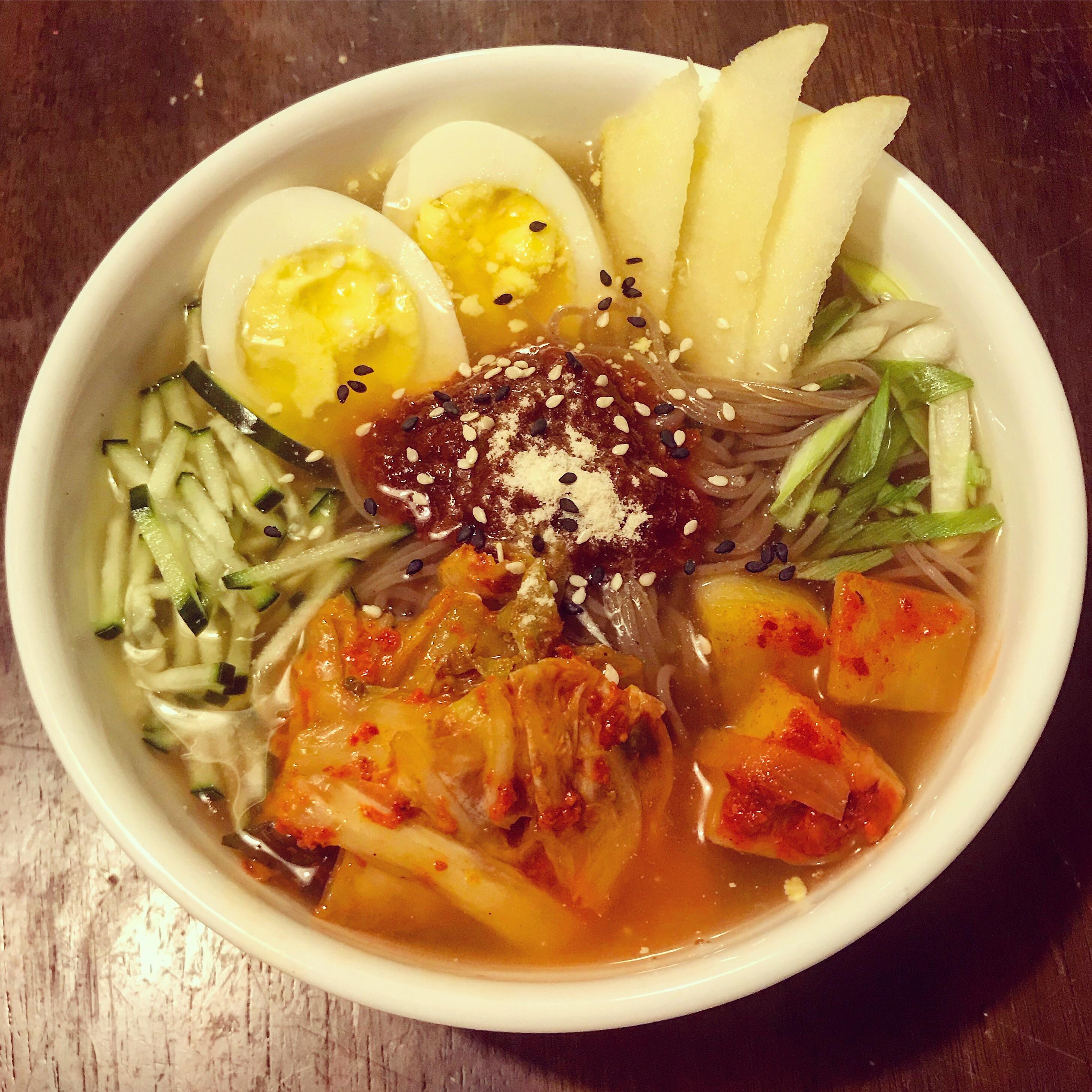 [Homemade] Naeng Myeon Korean Cold Buckwheat Noodle Soup r/food