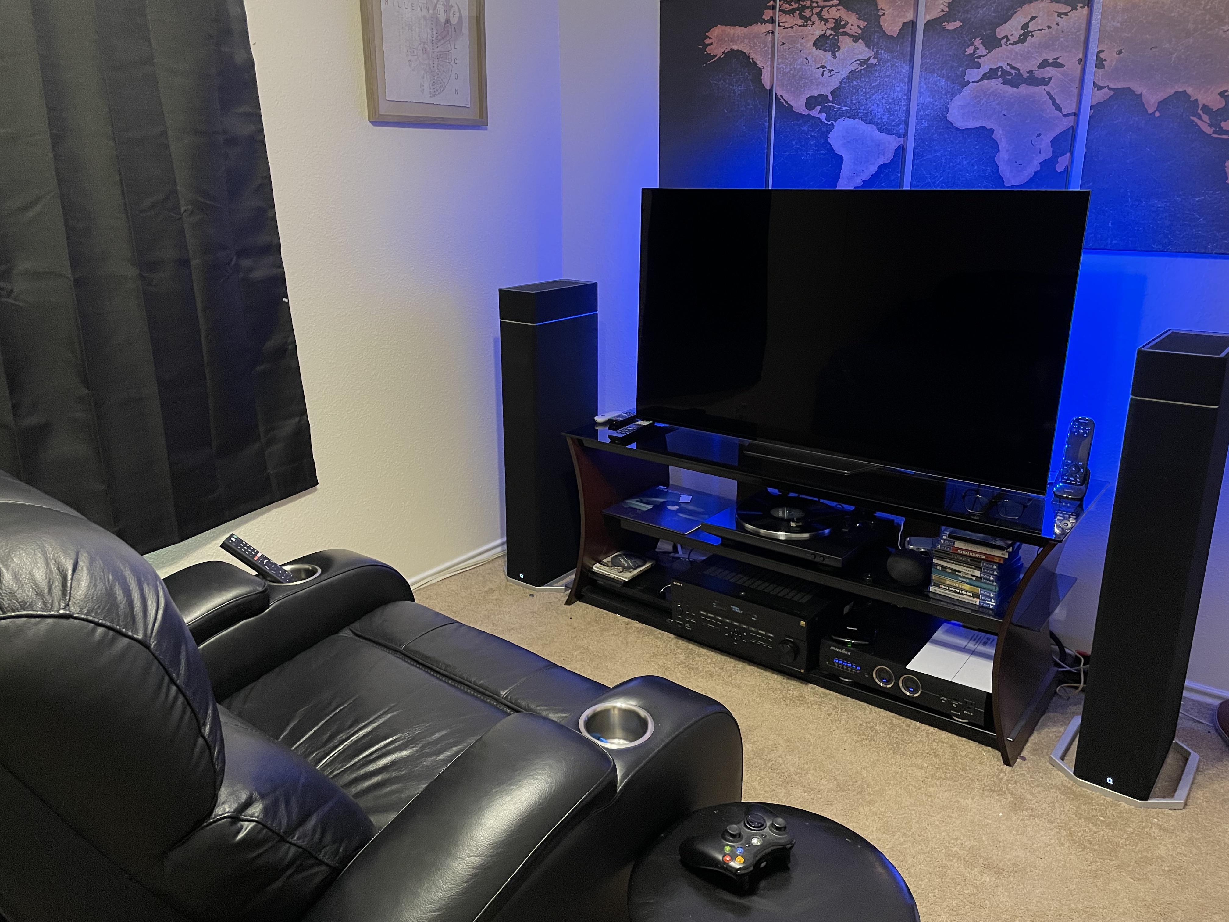 TV wall done hometheater