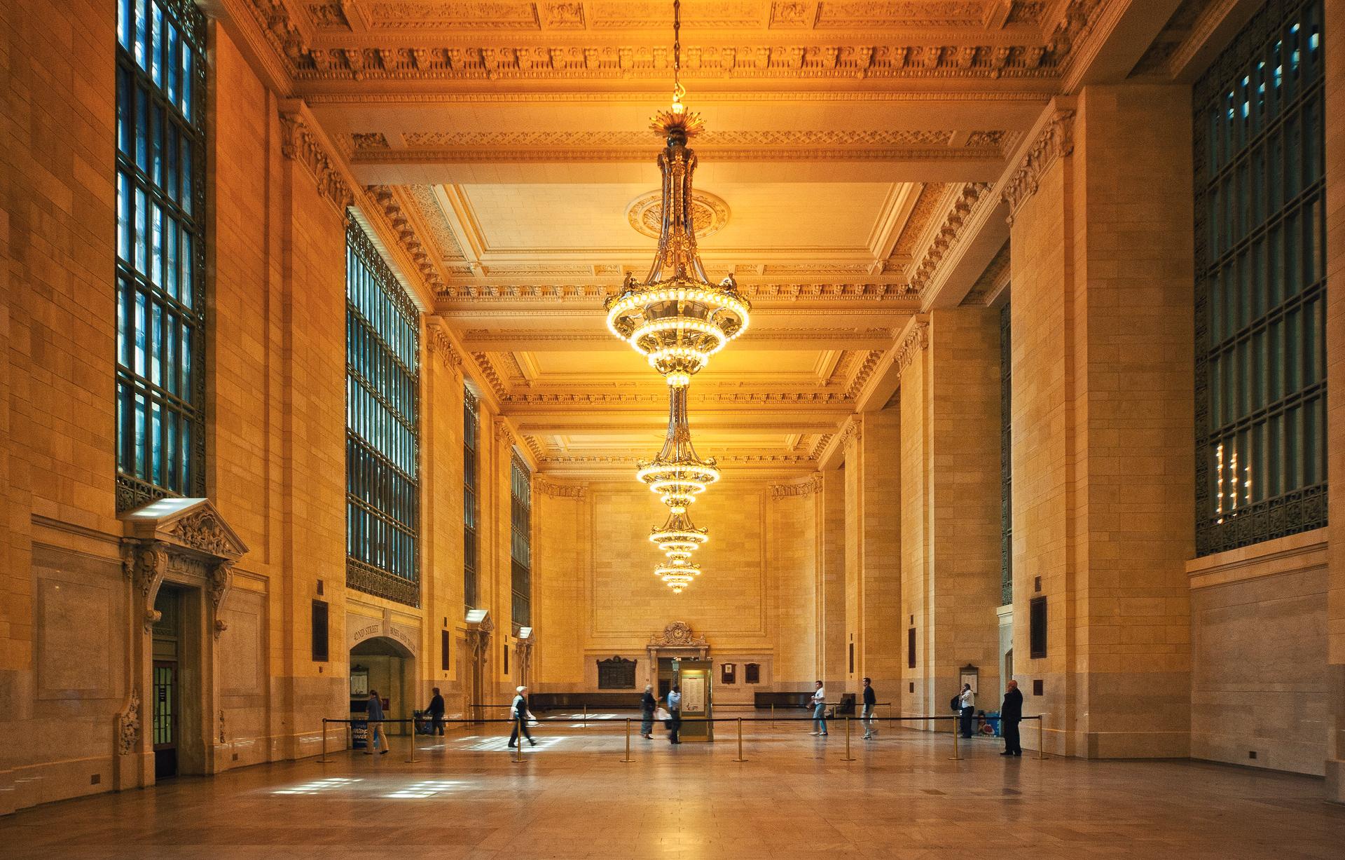 Vanderbilt Hall, Grand Central Terminal, New York [OC] [1920x1227] r
