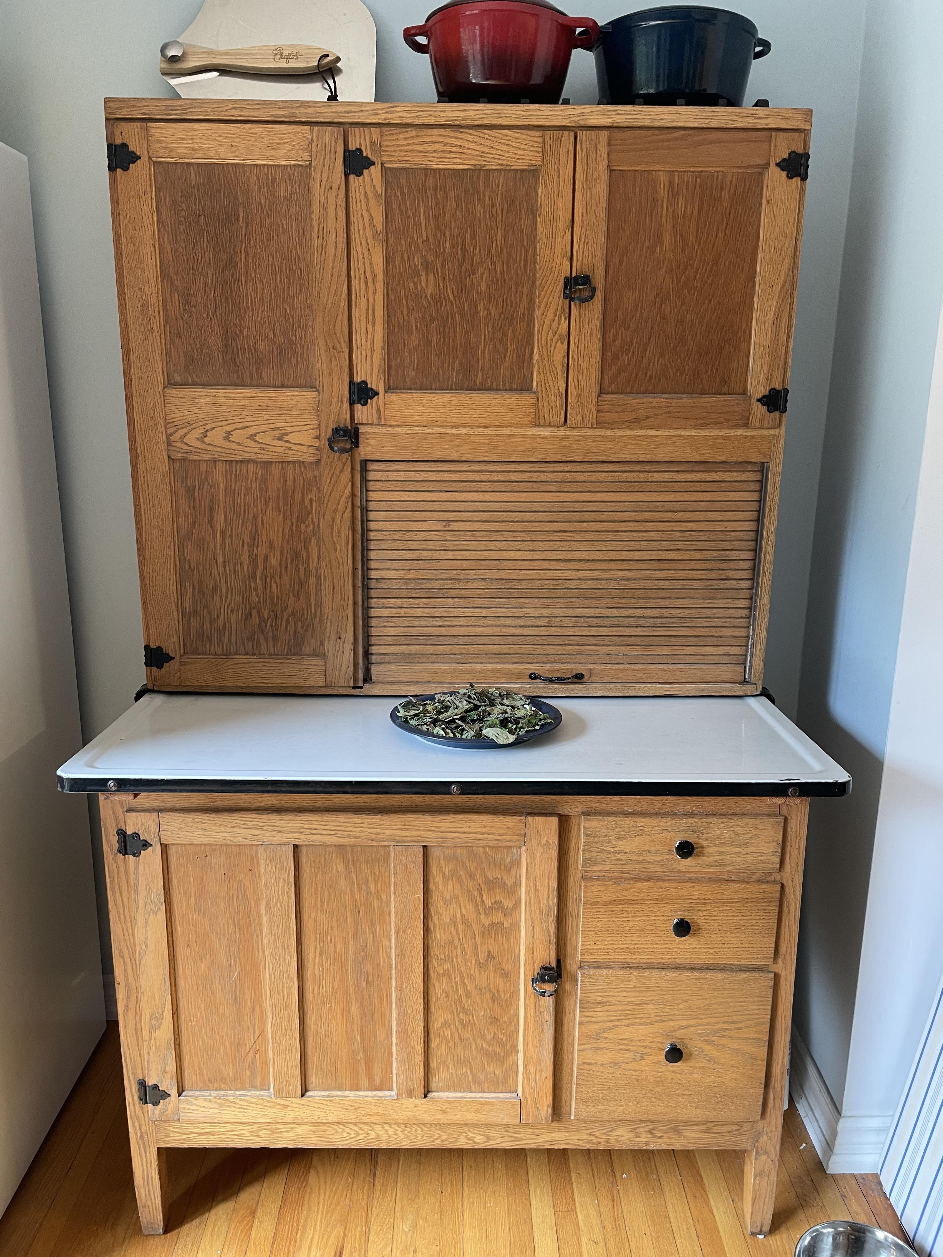 Bought a Hoosier to use as a liquor No makers mark