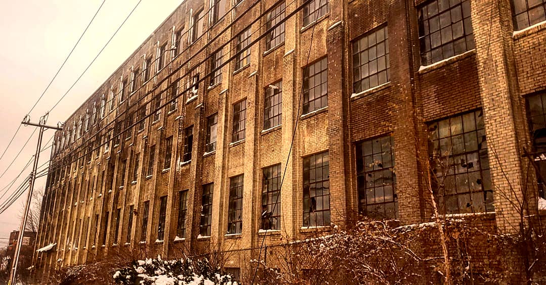 Charlestown Mall, Utica, NY, USA. [1080x564] Photographer Torii