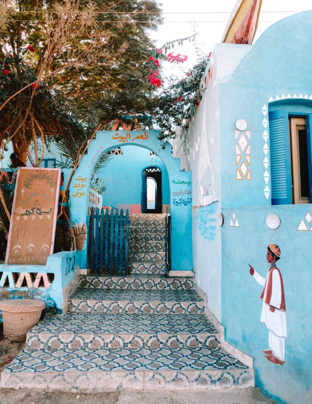 Colorful Egyptian home nubian village near Aswan r/arabs