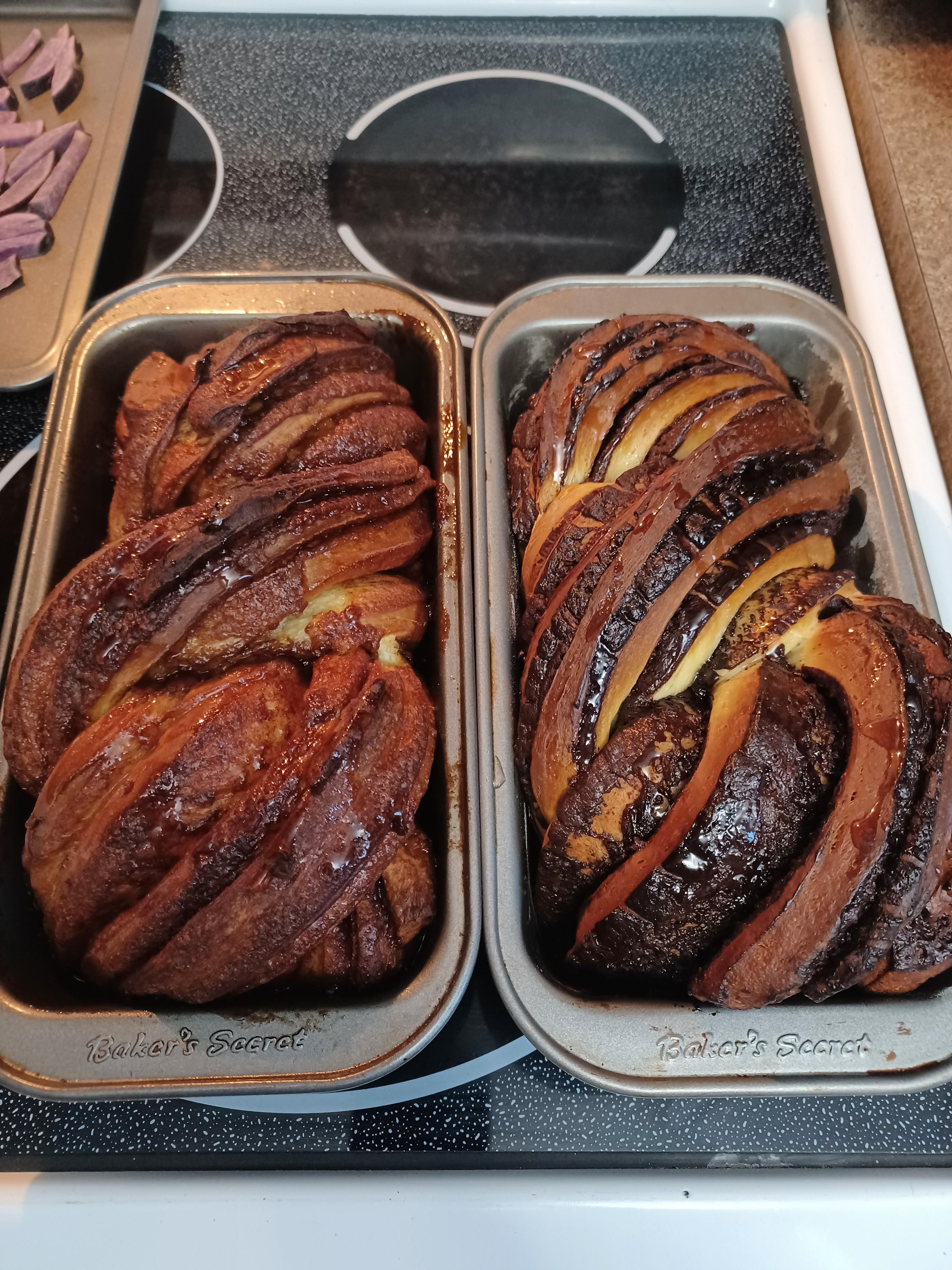 Chocolate and cinnamon babka (is it really the lesser babka?) r/Baking