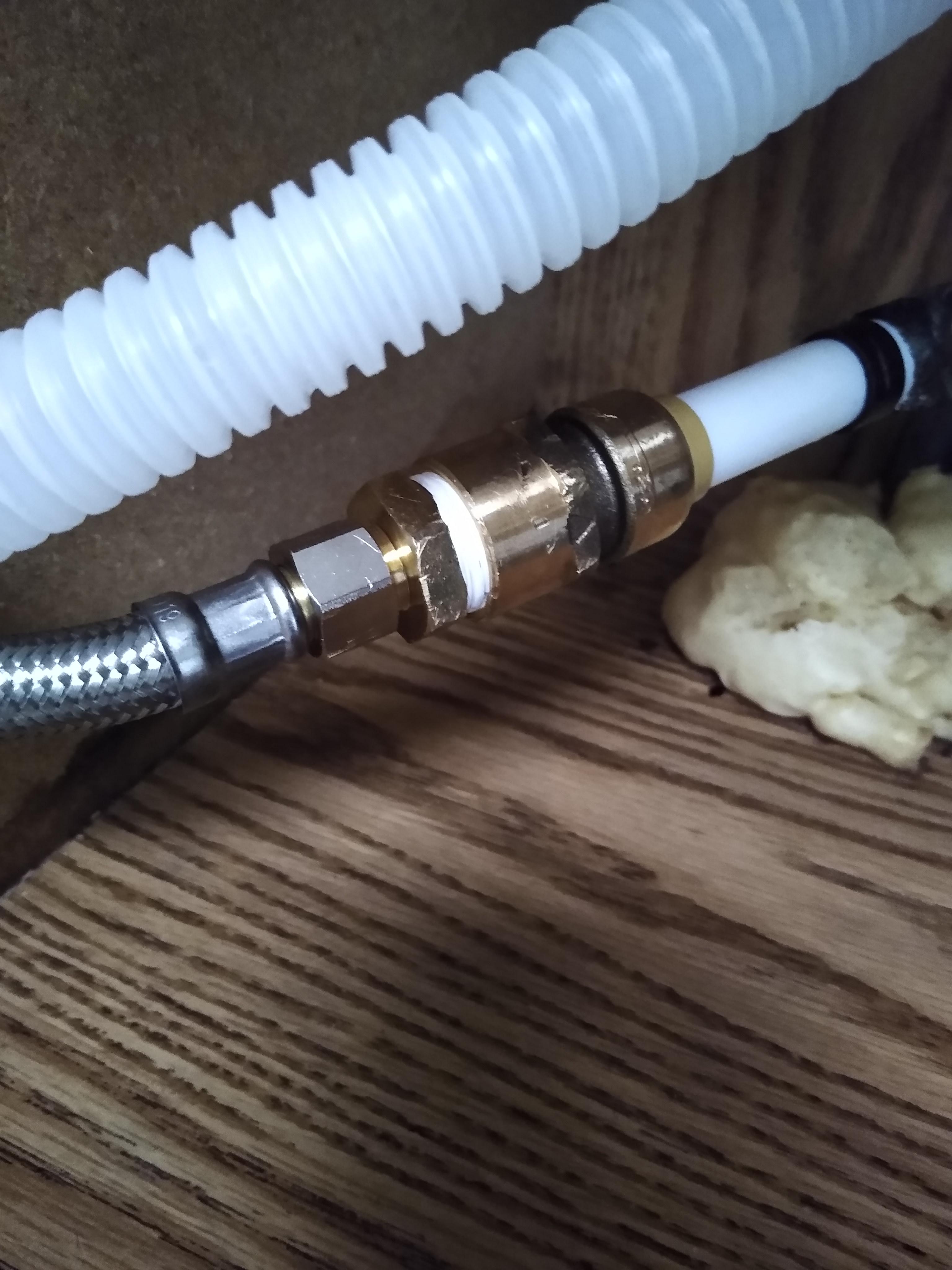 Brand new fittings leaking with teflon tape r/Plumbing