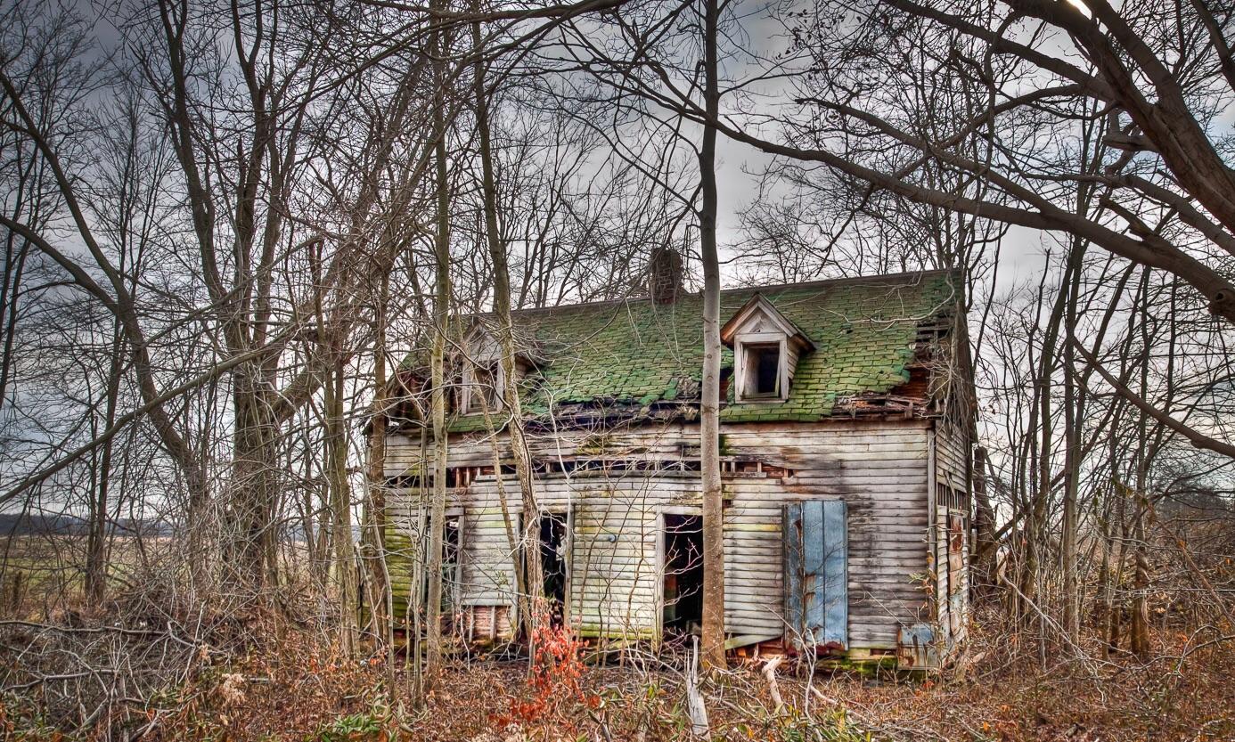 Abandoned house in Daviess county, Kentucky. r/ImagesOfKentucky