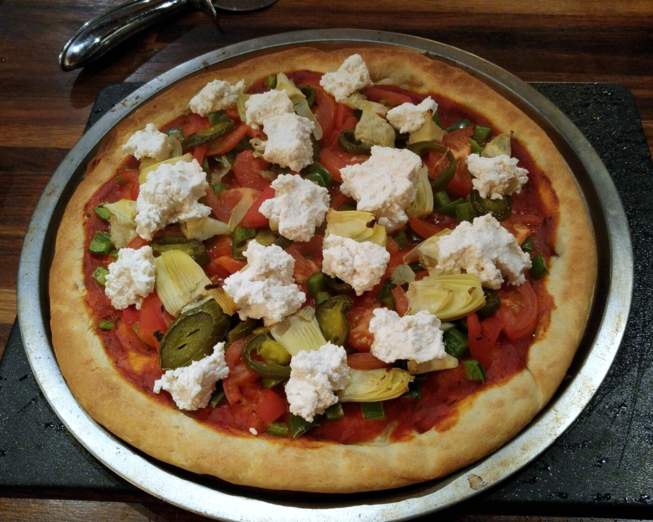 veggie pizza with kite hill ricotta r/vegan
