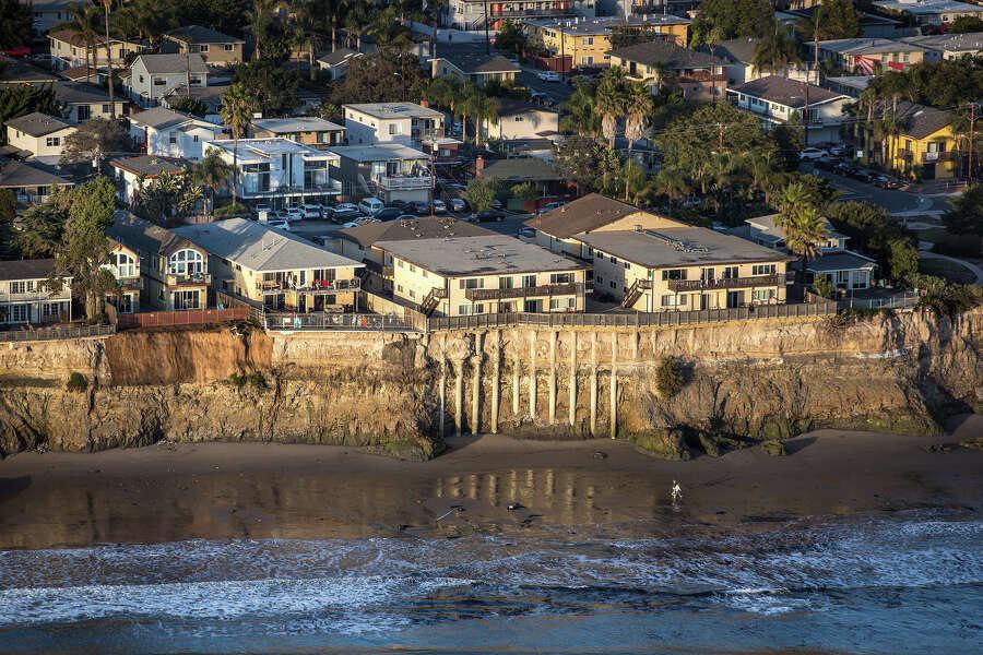 Cliff erosion Isla Vista, Ca r/UrbanHell