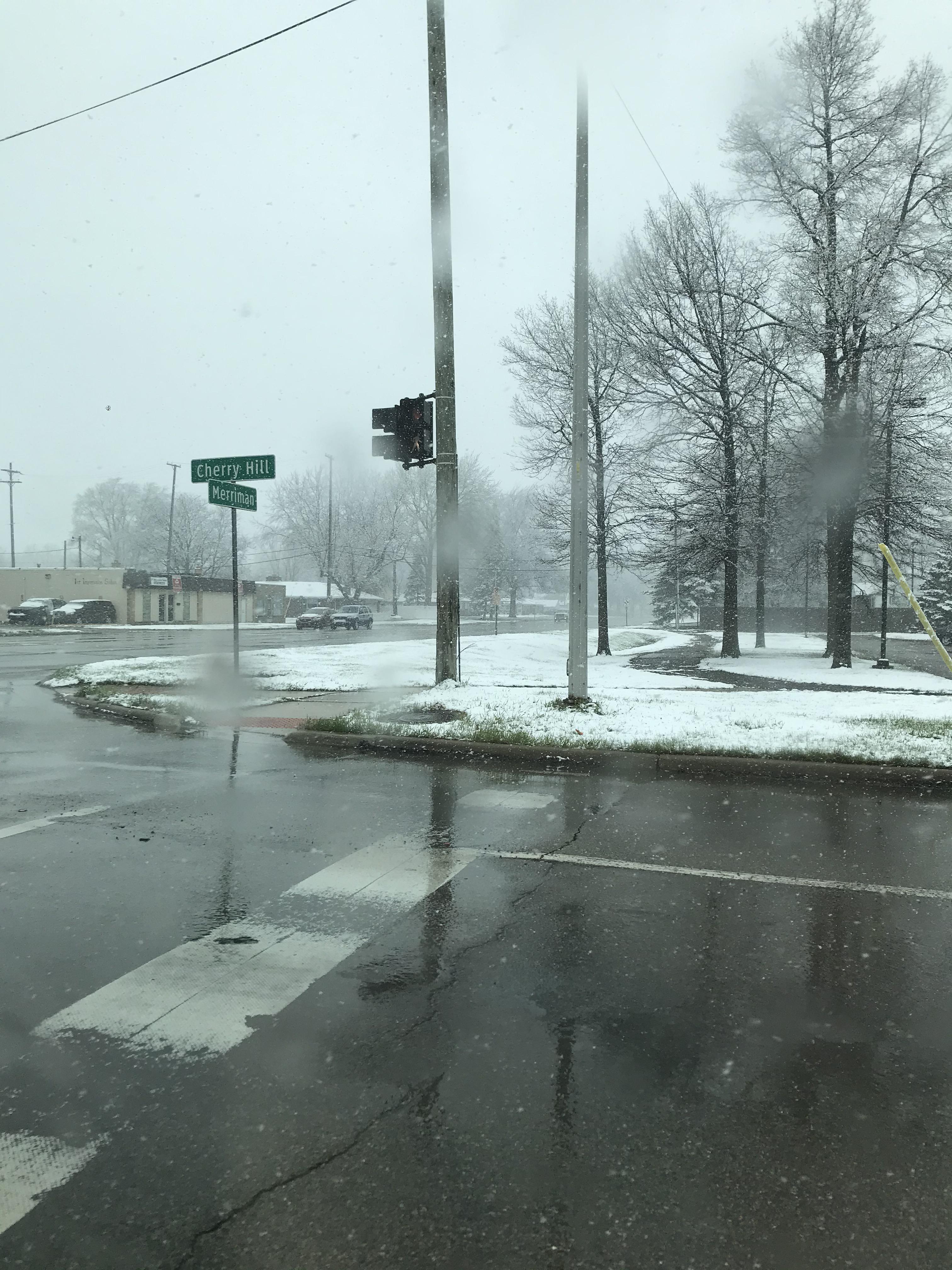 Snowing yet again in Detroit r/Wellthatsucks