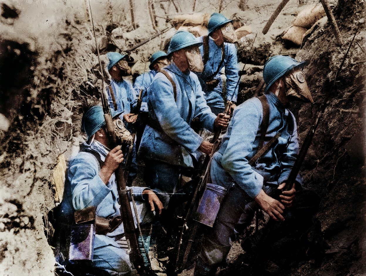 French troops in a trench awaiting the orders to attack. r/worldwar1pics