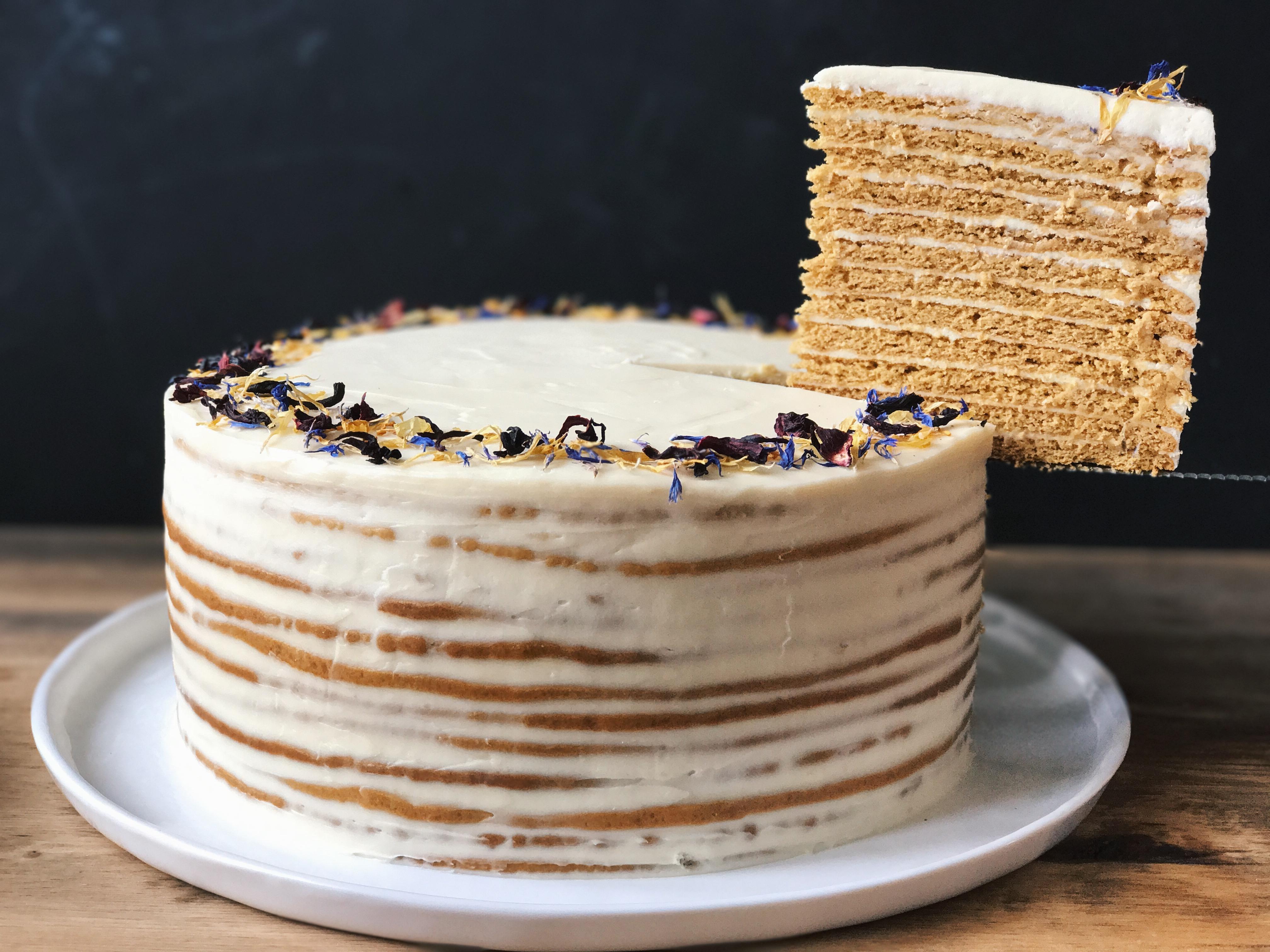 [Homemade] Russian honey cake w/ honey cream cheese buttercream r/food