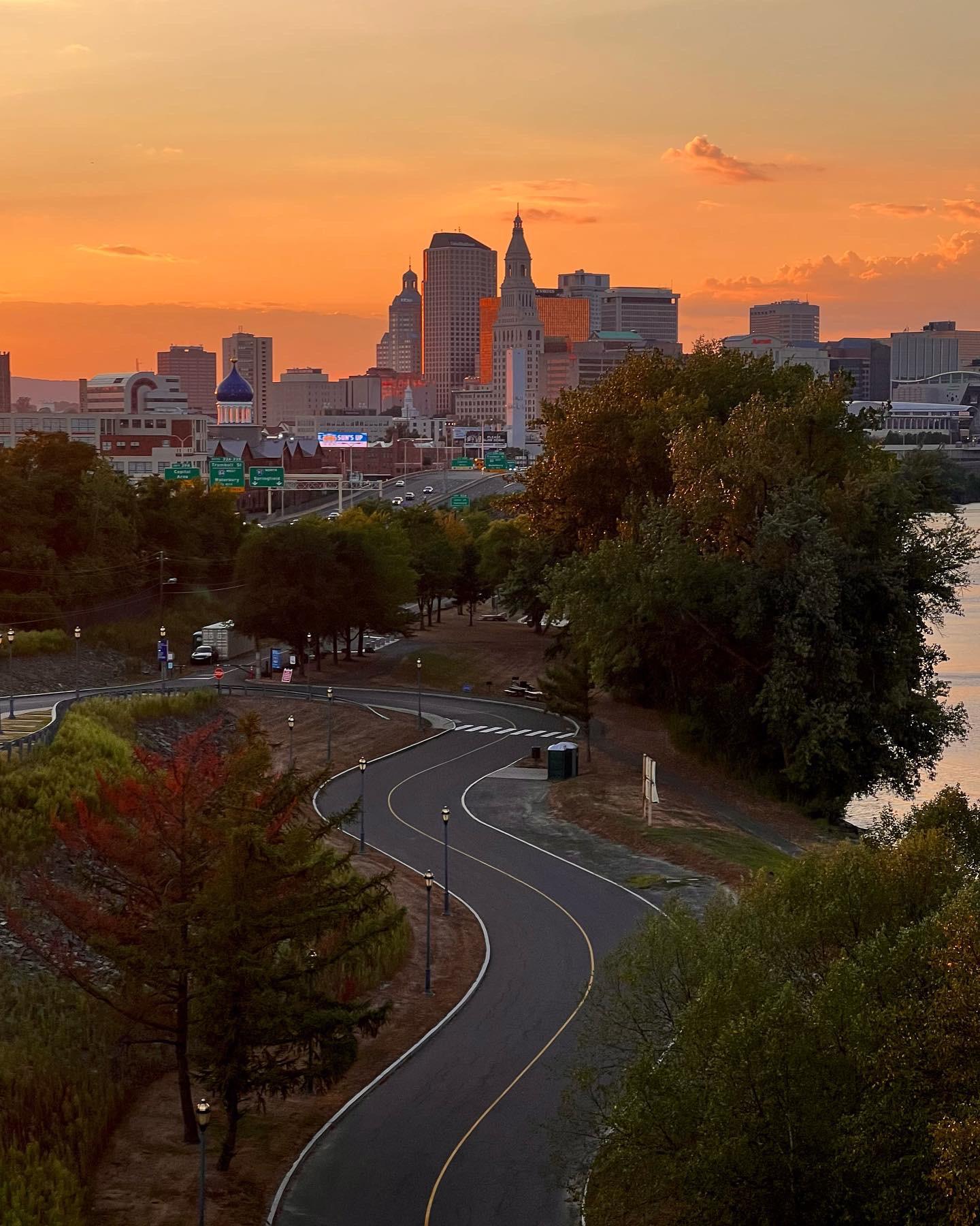 Yesterday’s sunset from the Charter Oak Bridge r/Connecticut