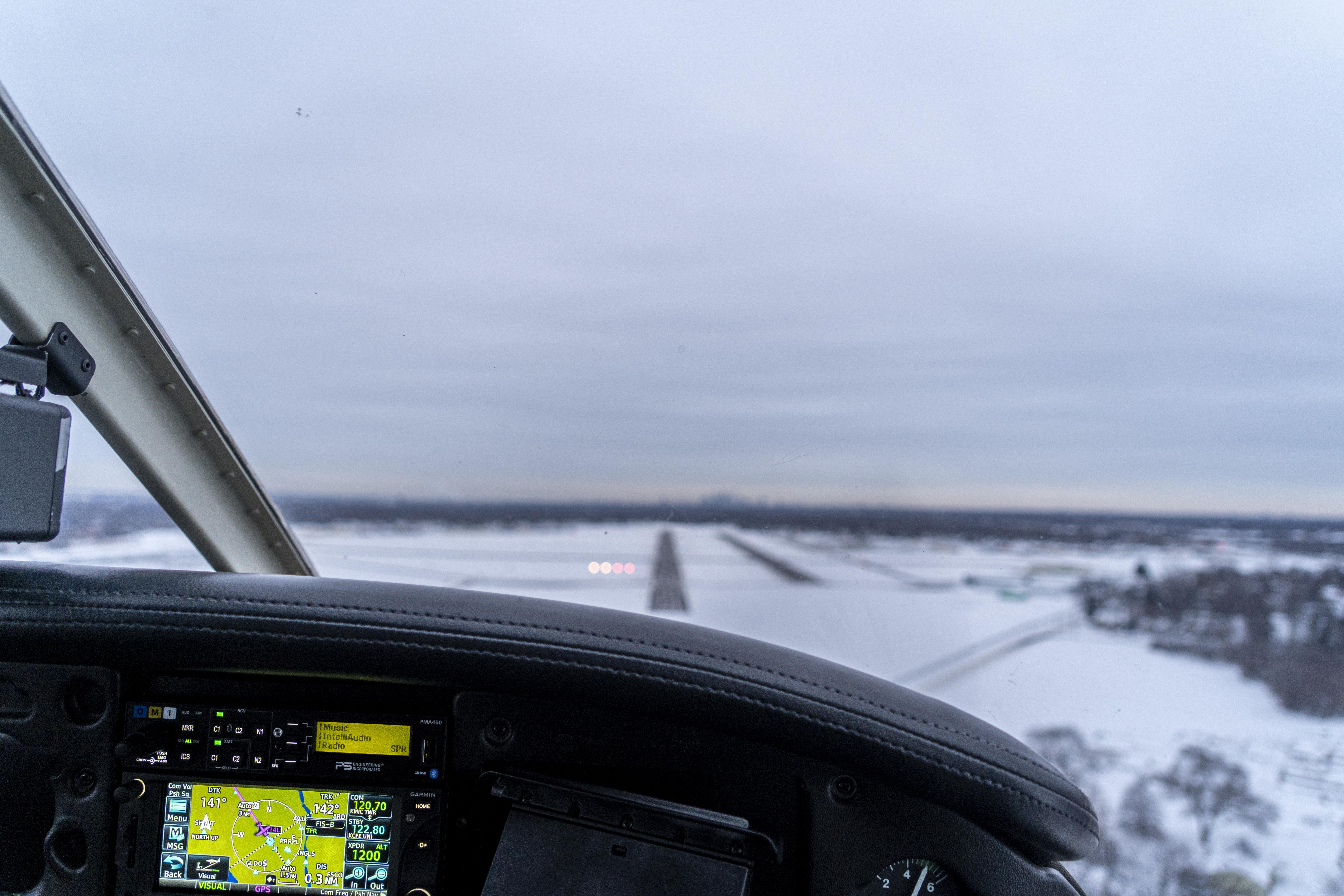 Piper Dakota, Crystal Airport, Crystal MN r/aviation