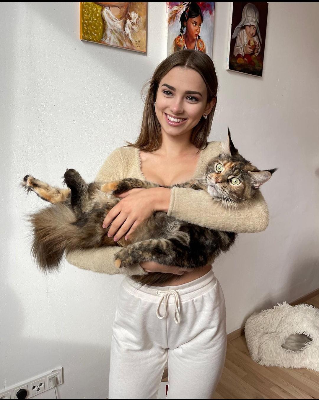 Sophie Xdt r/PrettyGirls