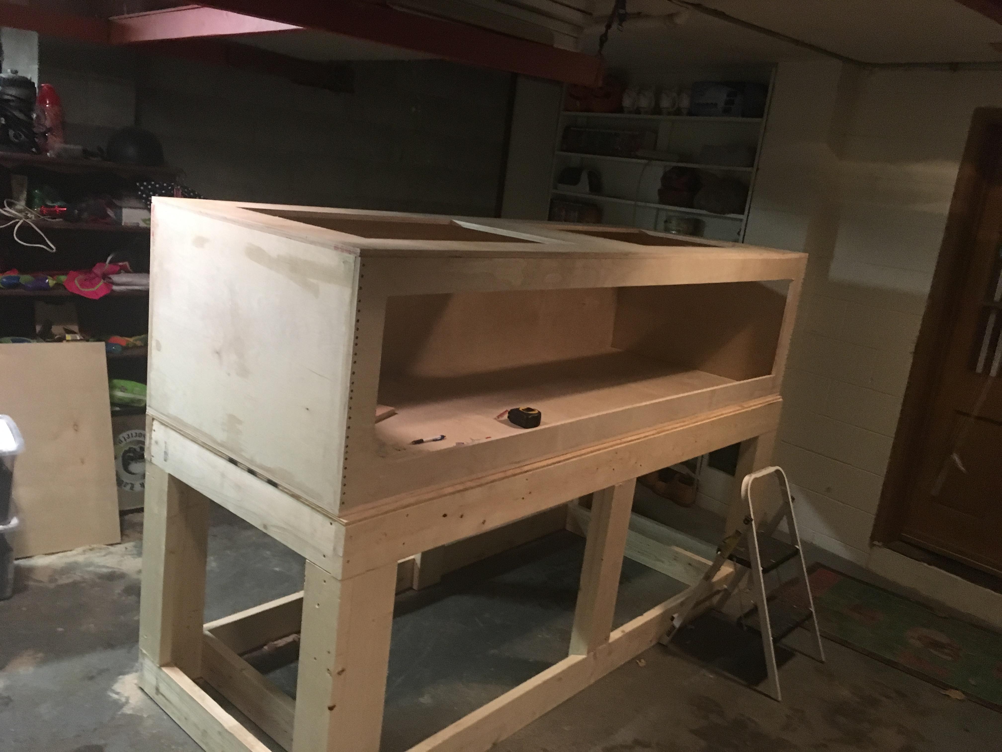 360 gallon plywood tank is coming along nicely. Gonna do the bracing