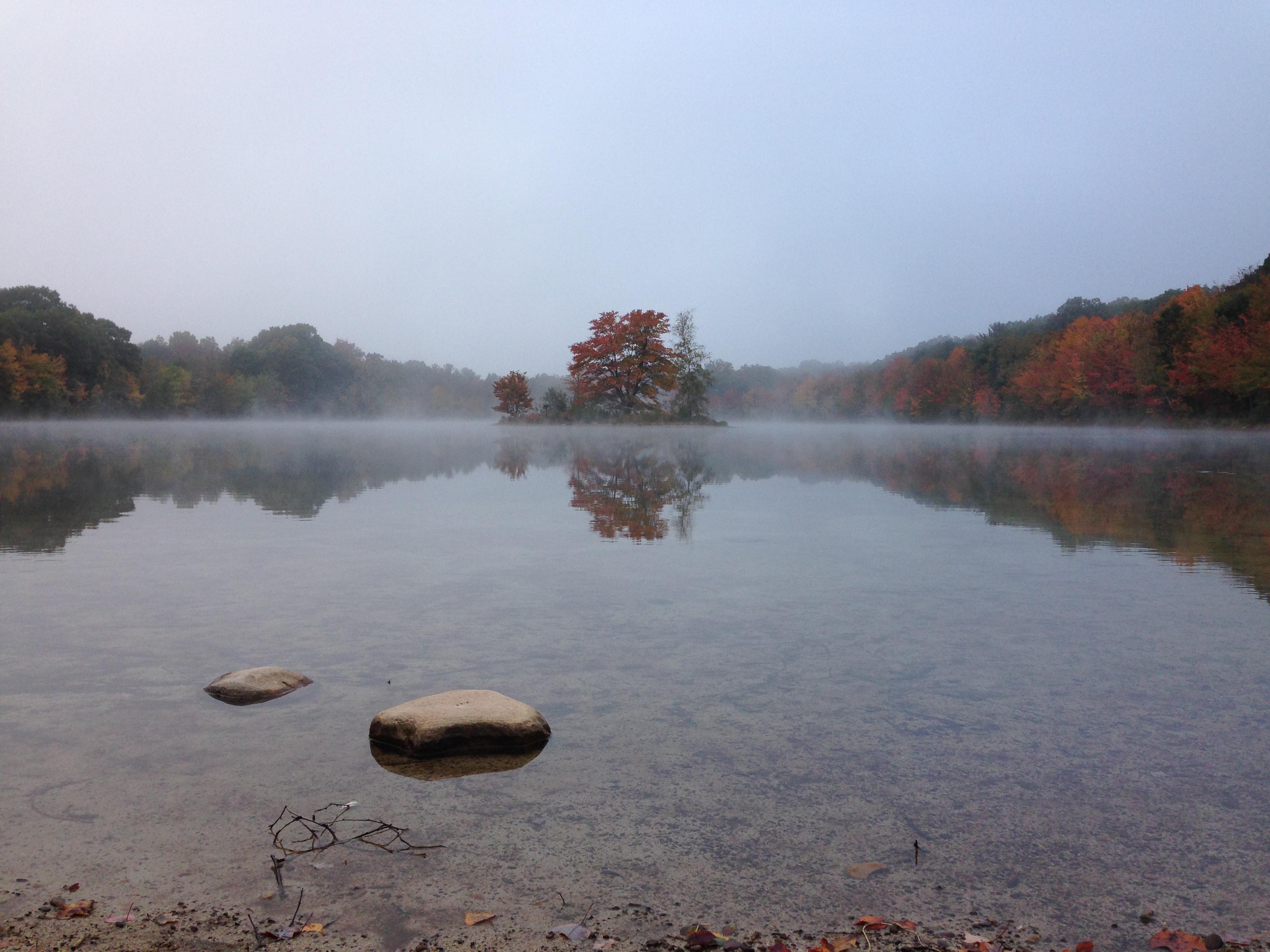 Lone Island in the Fog [3264X2448] Nescopeck Park, PA r/EarthPorn