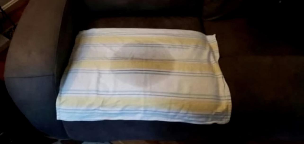 The flag of japan but its actually this hand towel with a perfectly