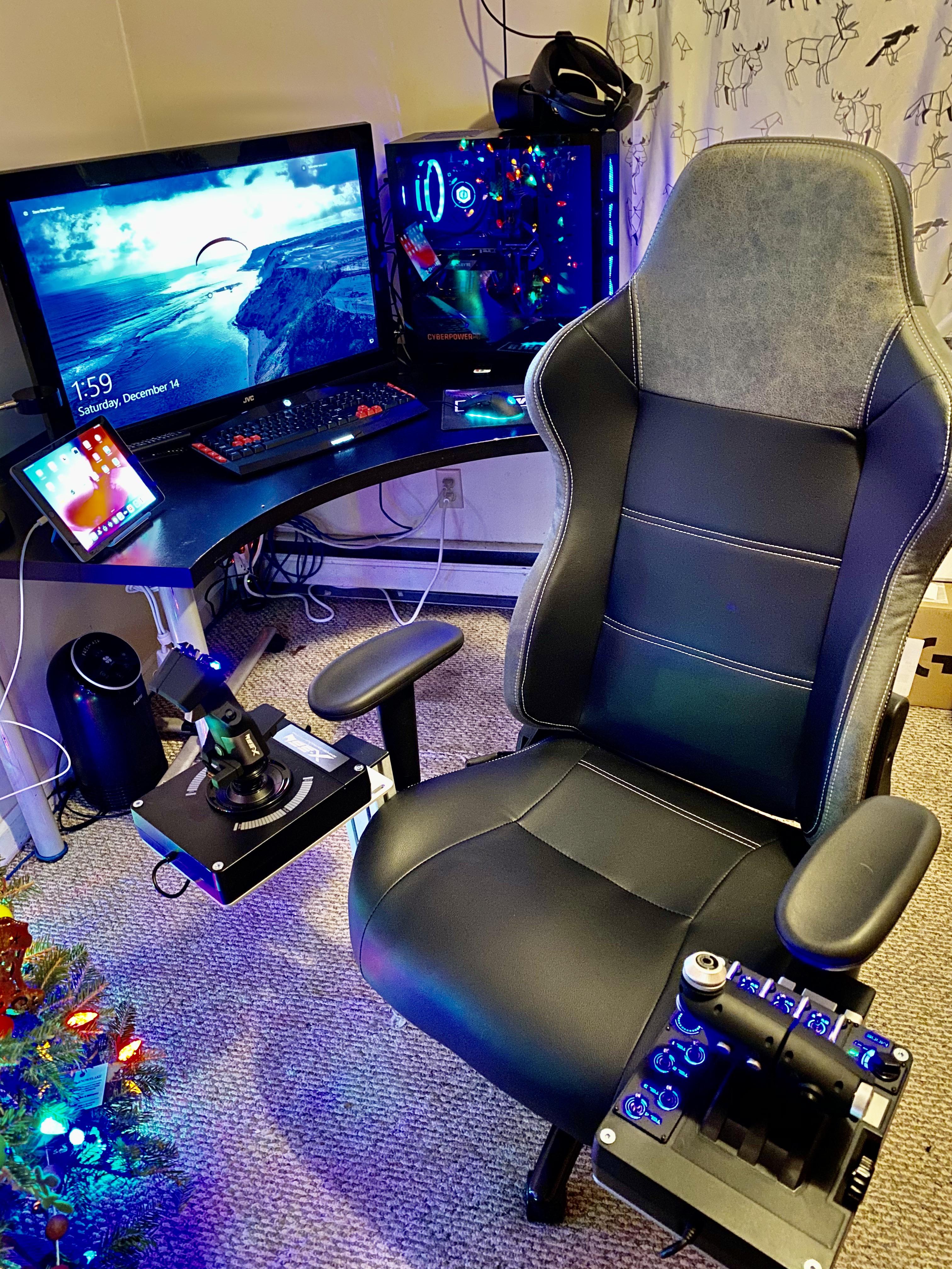 Just finished my Elite Dangerous chair. What do you think? r/gamingsetups