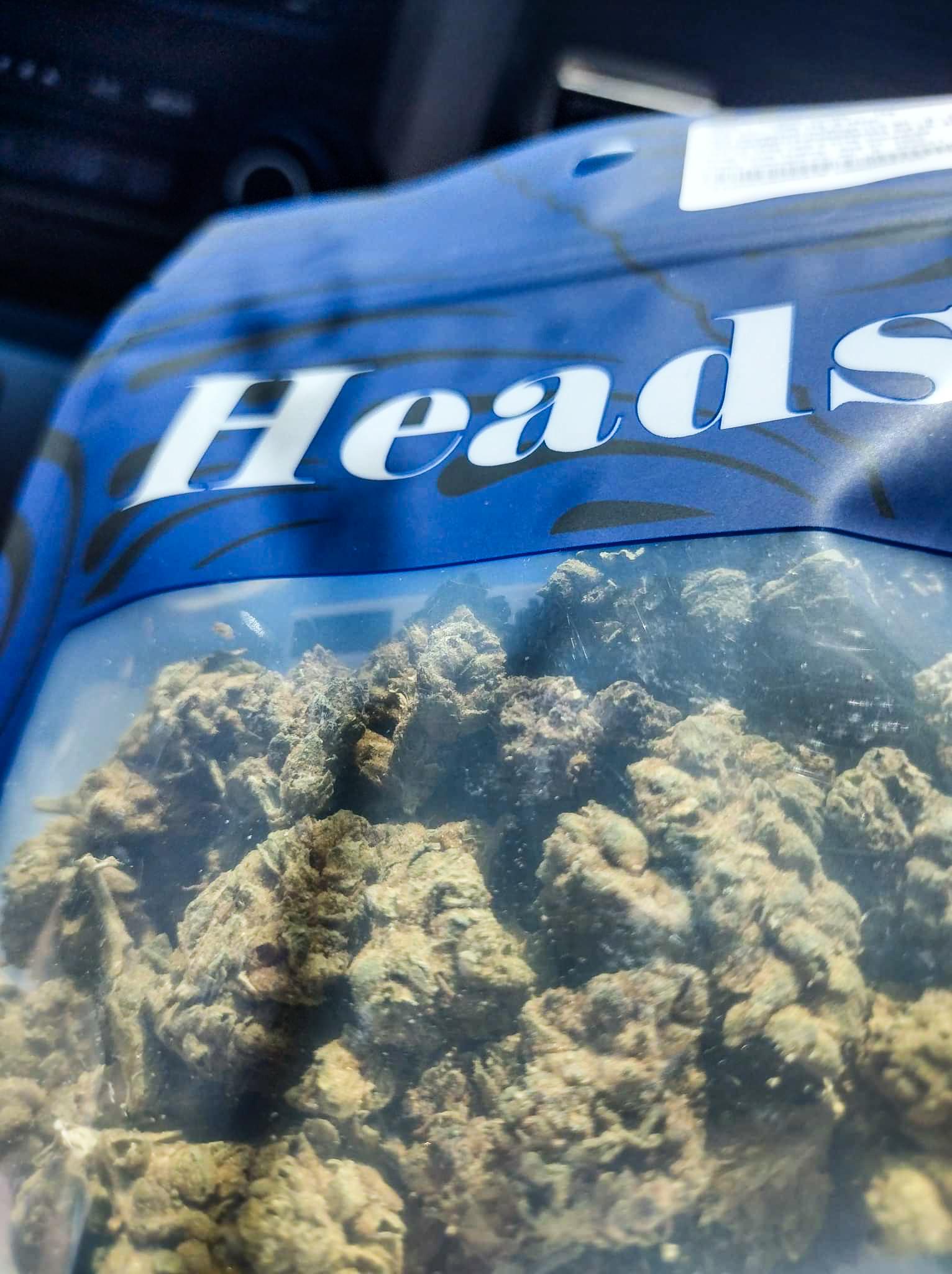 finally got to visit a recreational dispensary🤙🏻 r/weed